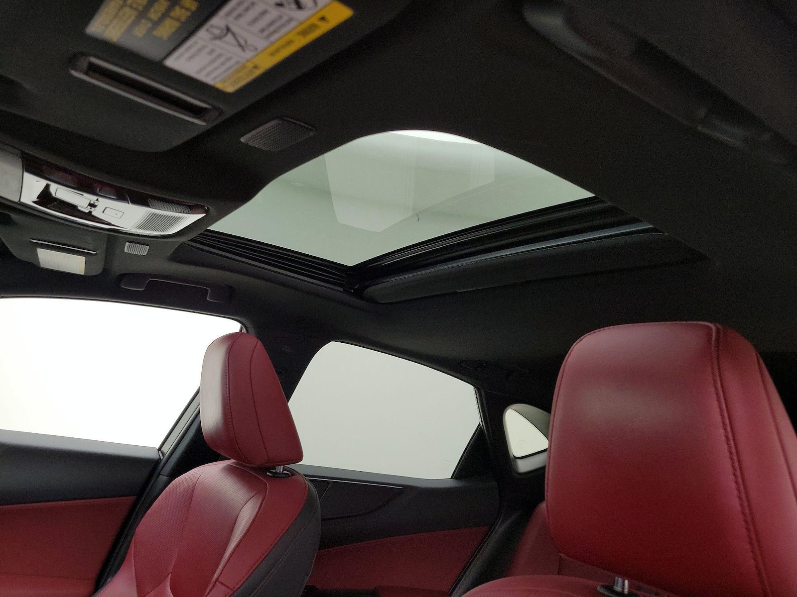2024 Lexus NX PHEV 450h+ - Photo 20