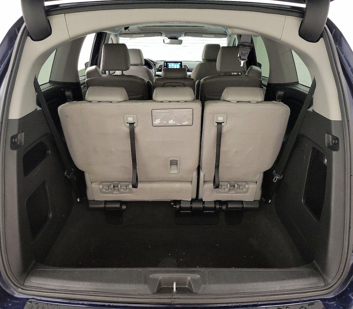 Trunk/Cargo (Seats Up)