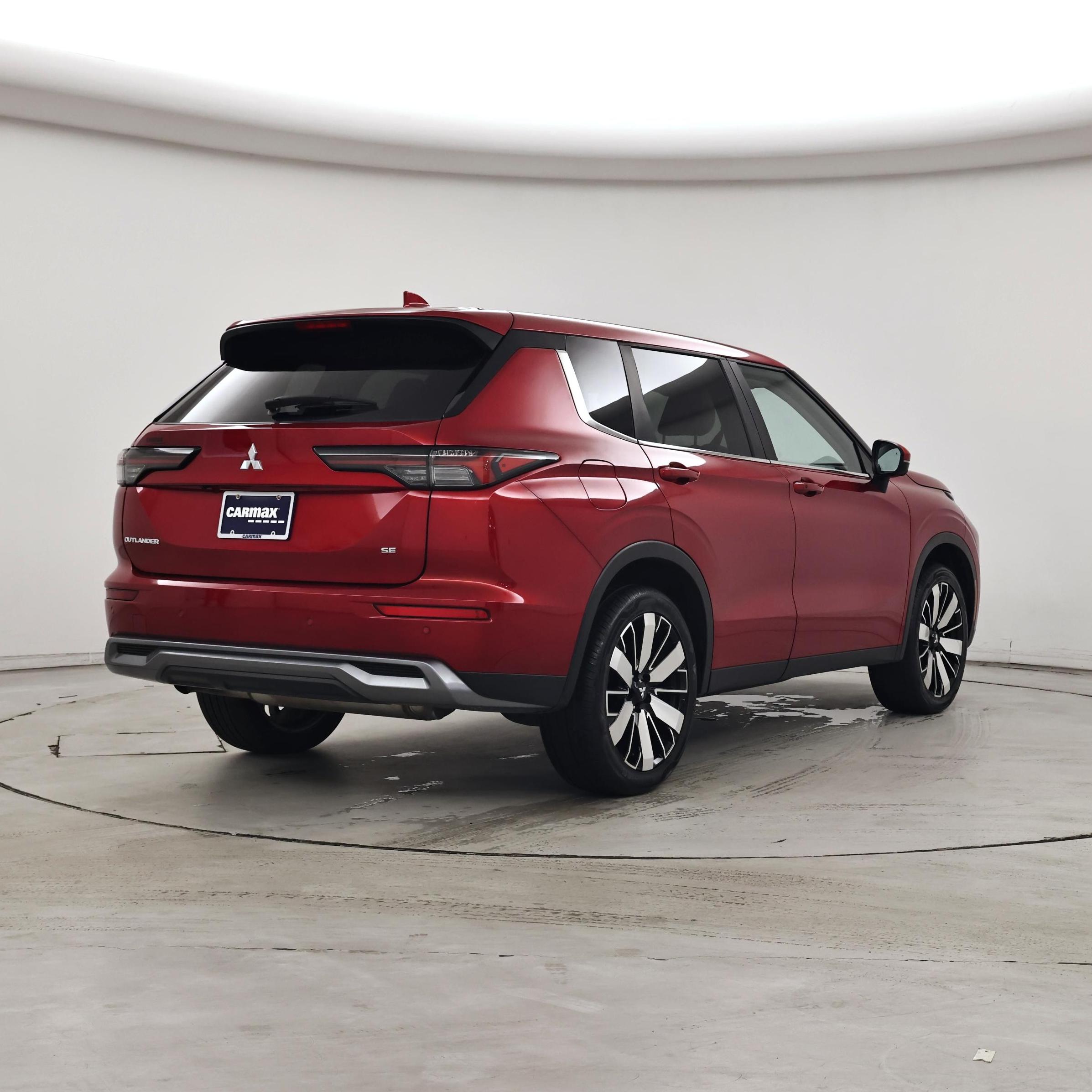 Thumbnail: 2025 Mitsubishi Outlander - 8