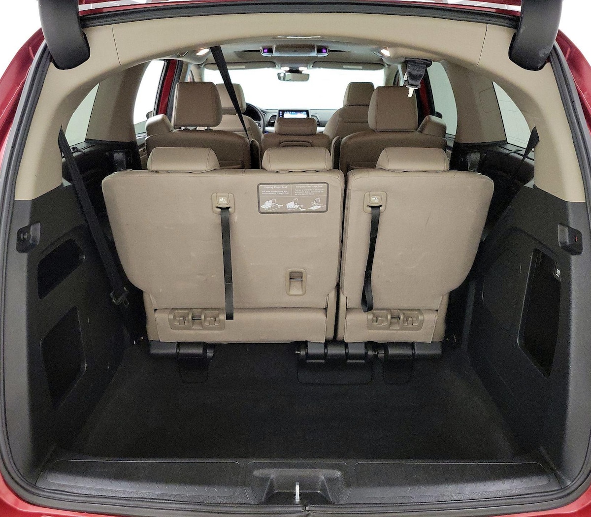 Trunk/Cargo (Seats Up)