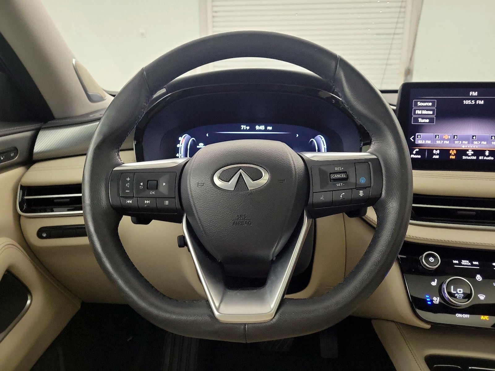 2023 INFINITI QX60 LUXE - Photo 11