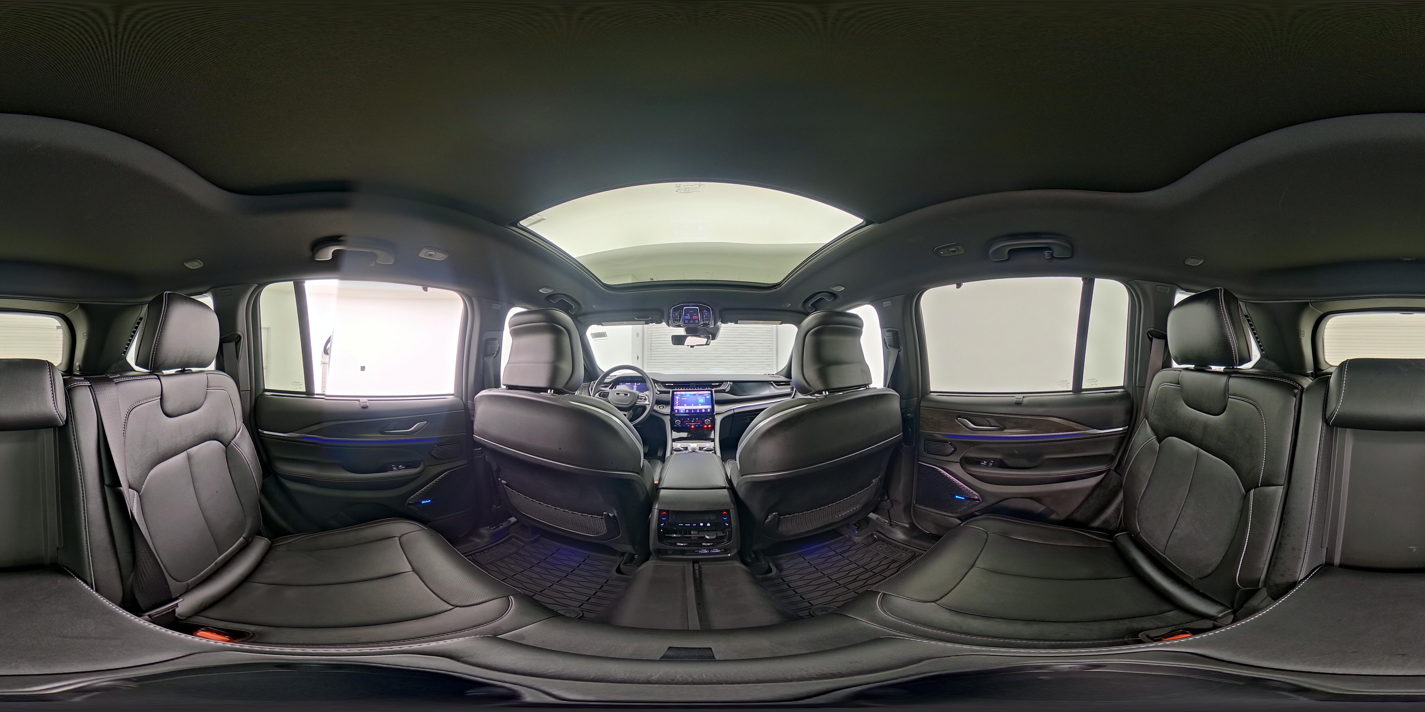 2023 Jeep Grand Cherokee Overland - Photo 28