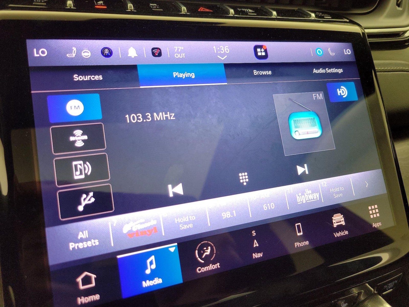 2023 Jeep Grand Cherokee Overland - Photo 17