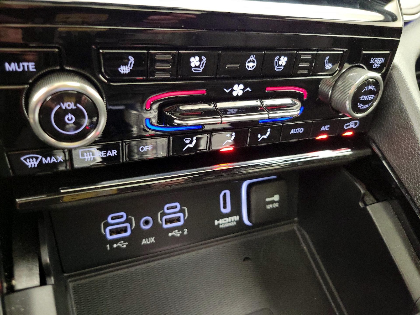 2023 Jeep Grand Cherokee Overland - Photo 18