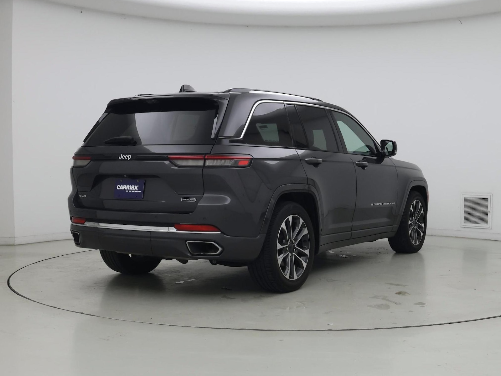 2023 Jeep Grand Cherokee Overland - Photo 9