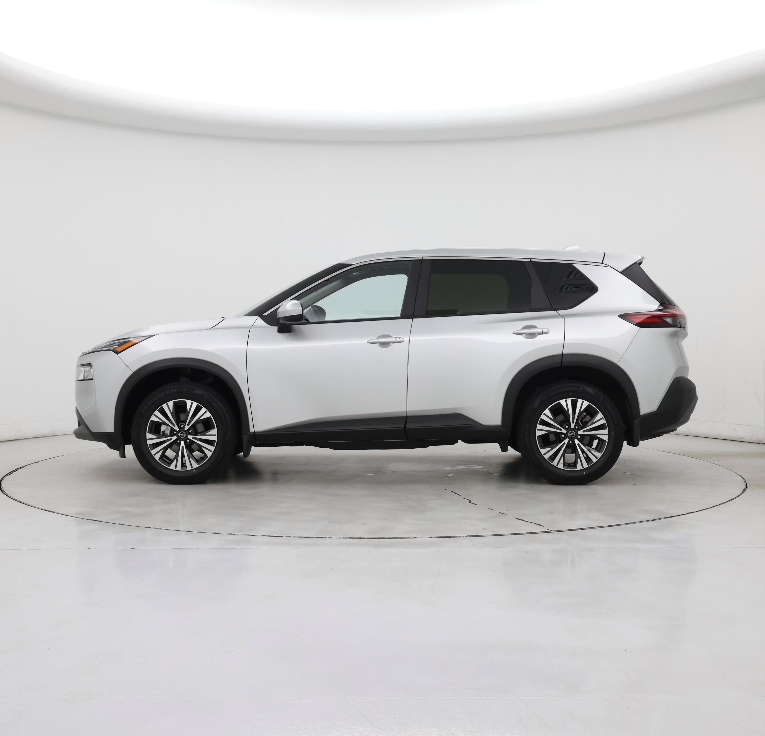 Thumbnail: 2023 Nissan Rogue - 3
