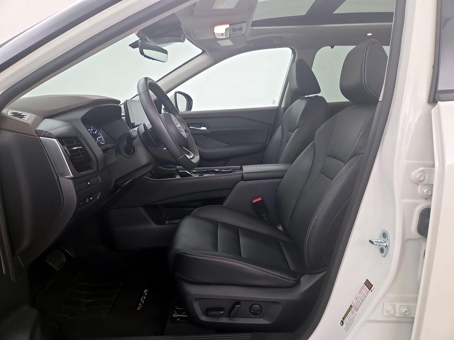 Thumbnail: 2023 Nissan Rogue - 11