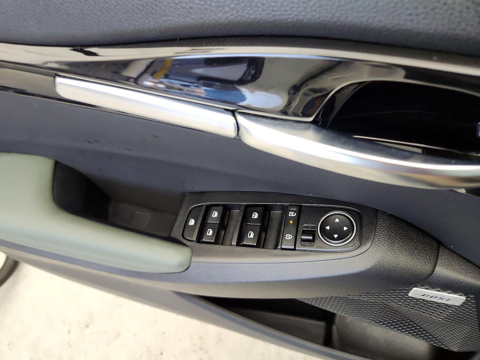 2024 Kia Seltos SX - Photo 13