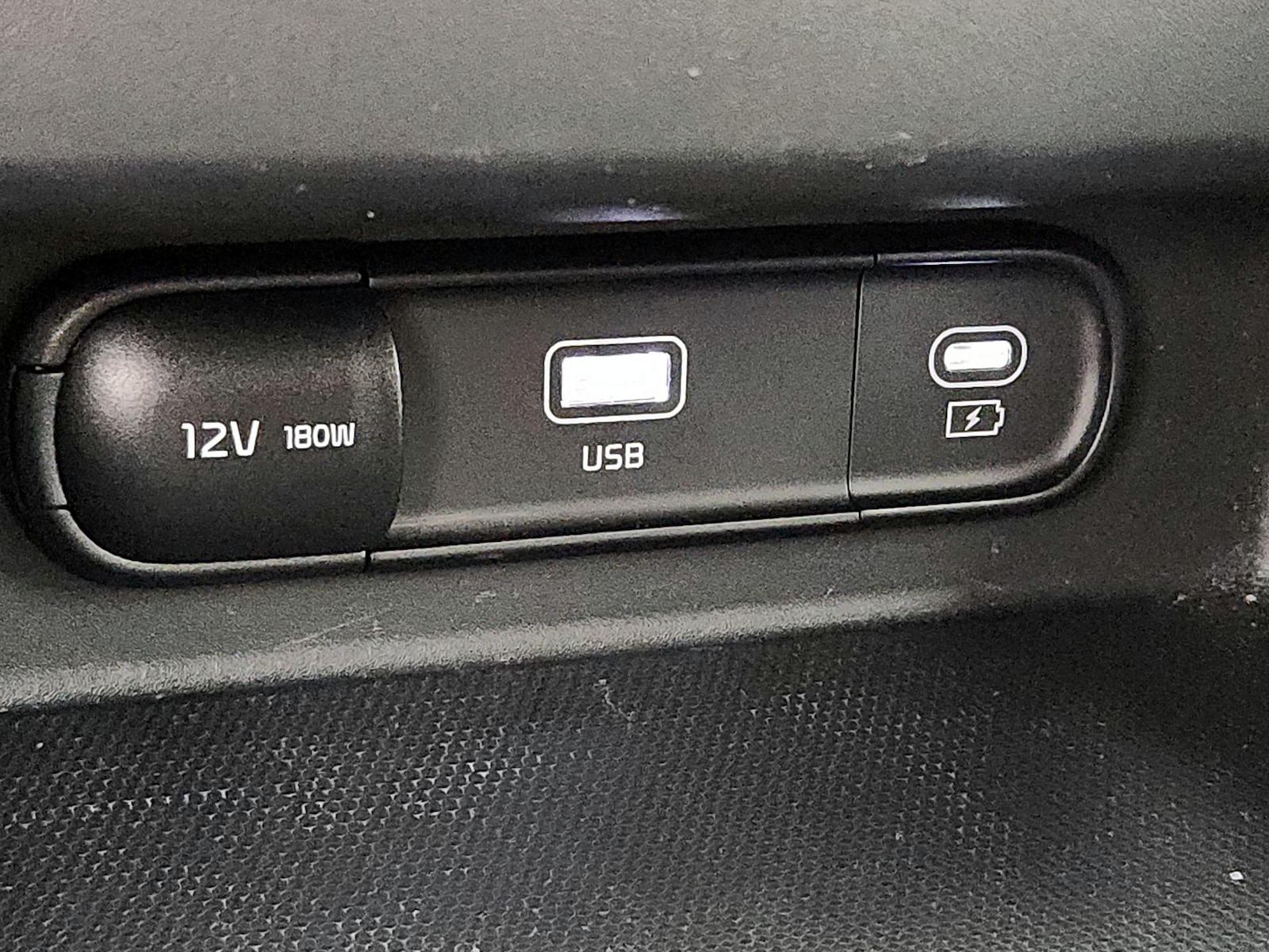 2024 Kia Seltos SX - Photo 20