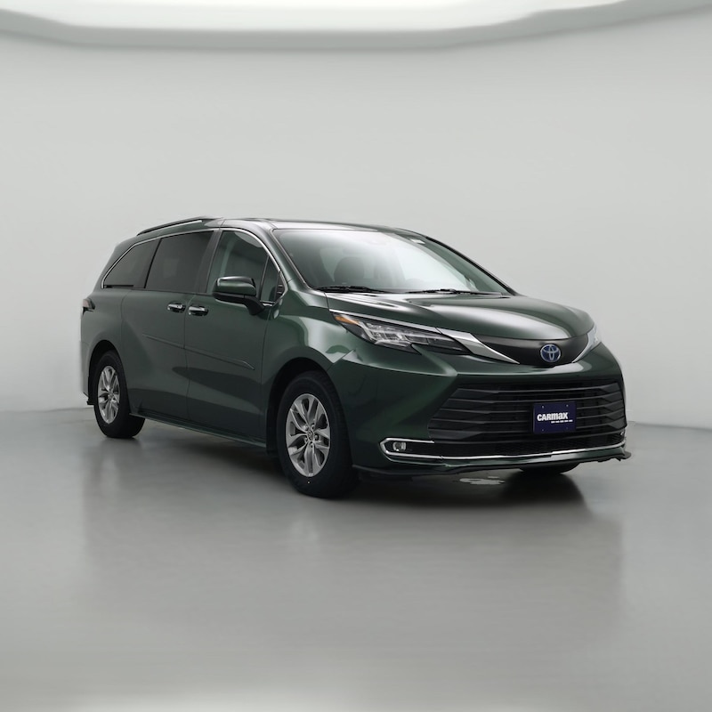 2022 Toyota Sienna Hybrid XLE