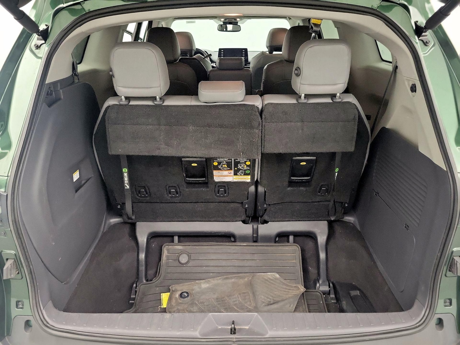 2022 Toyota Sienna XLE - Photo 23