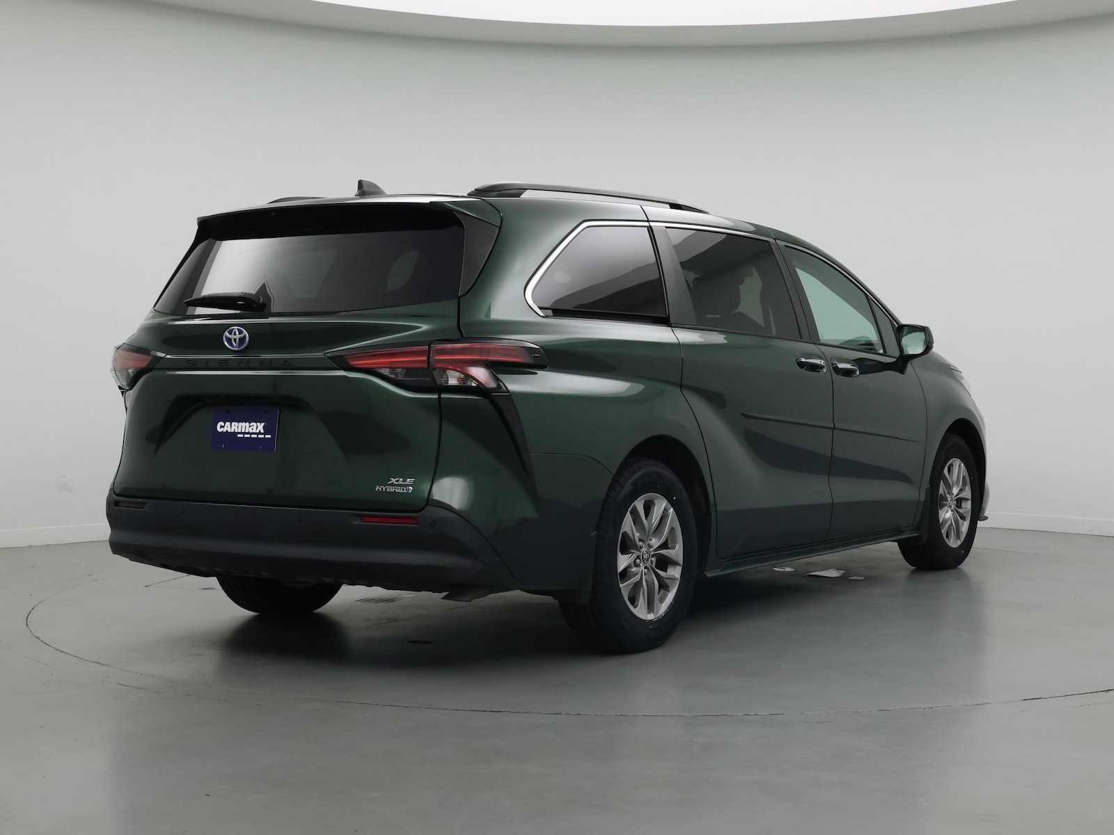 2022 Toyota Sienna XLE - Photo 9