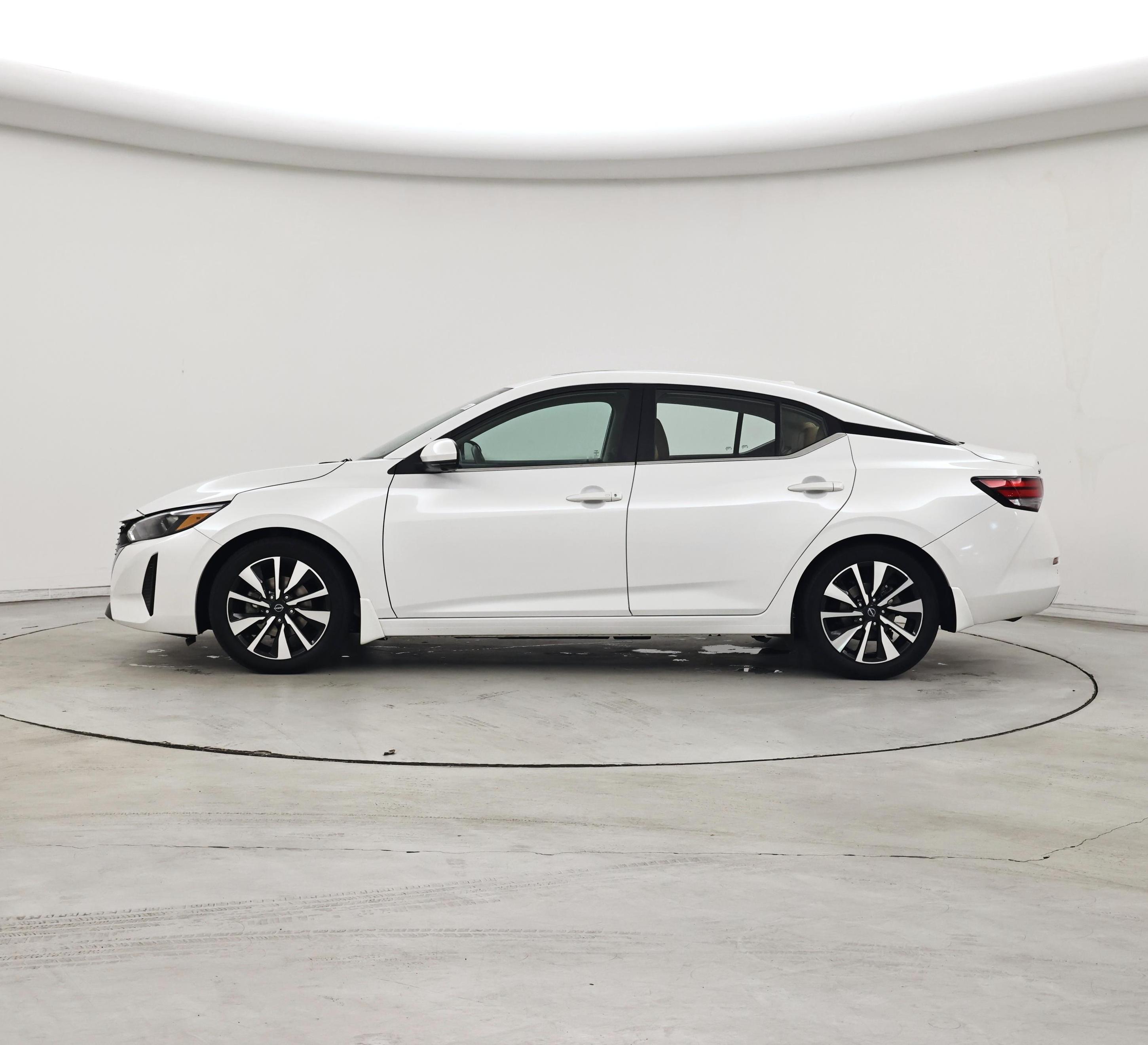 Thumbnail: 2024 Nissan Sentra - 3