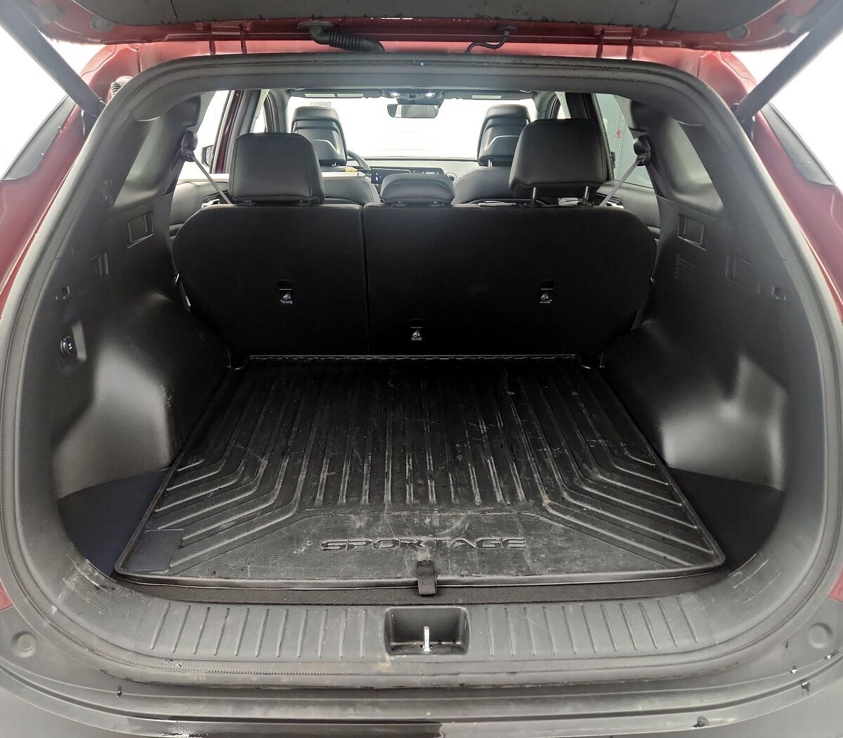 Trunk/Cargo (Seats Up)