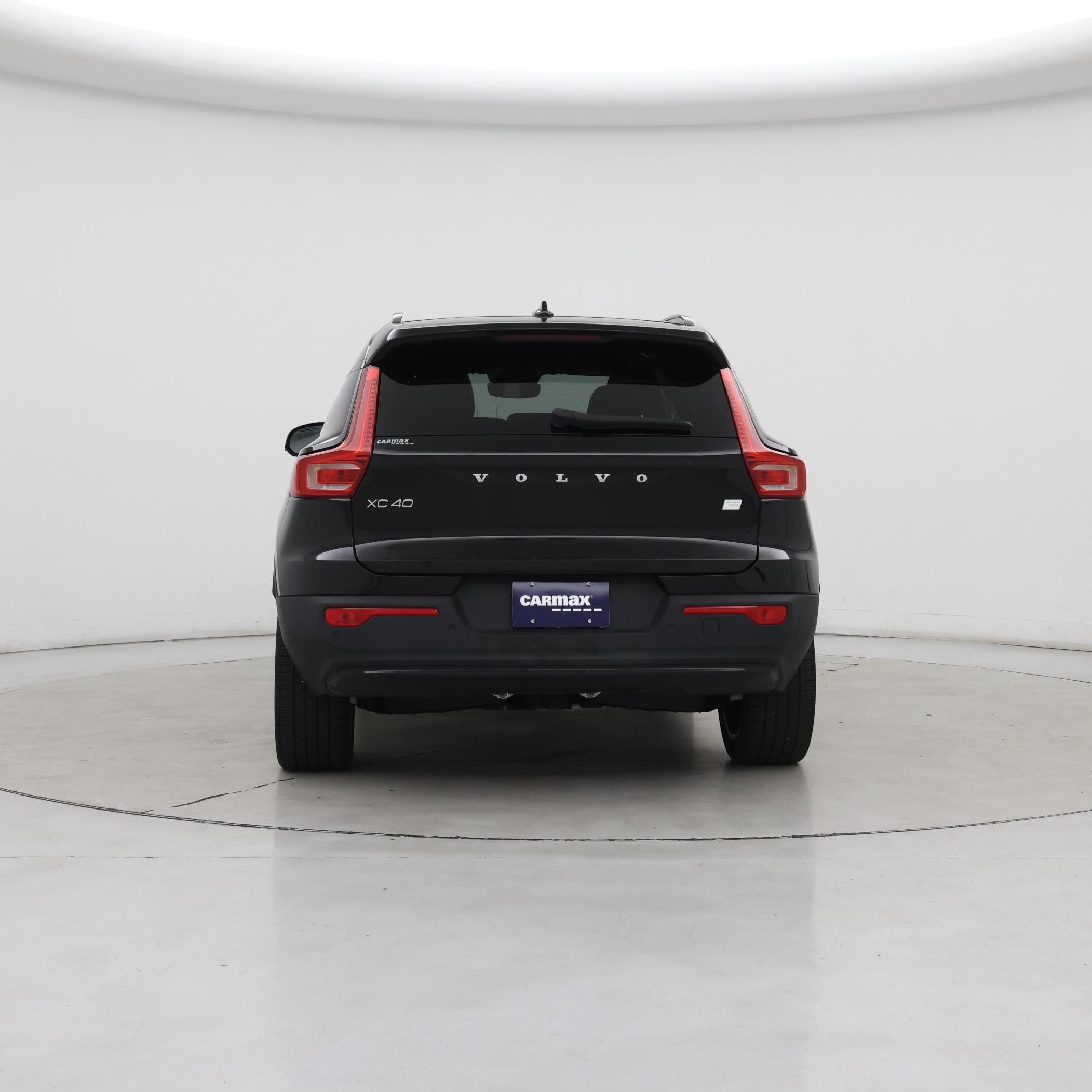 Thumbnail: 2023 Volvo XC40 - 6