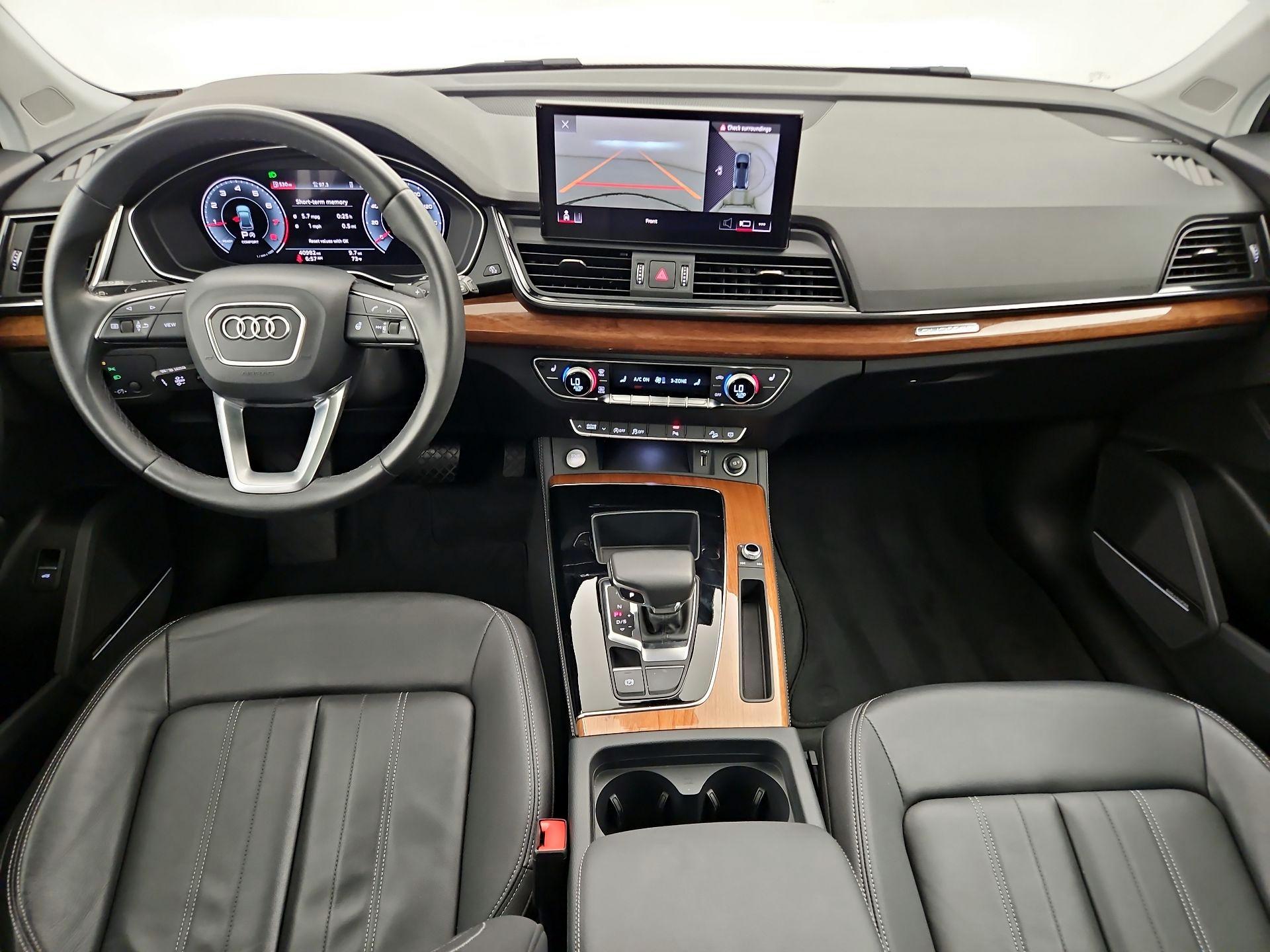 Thumbnail: 2023 Audi Q5 - 9