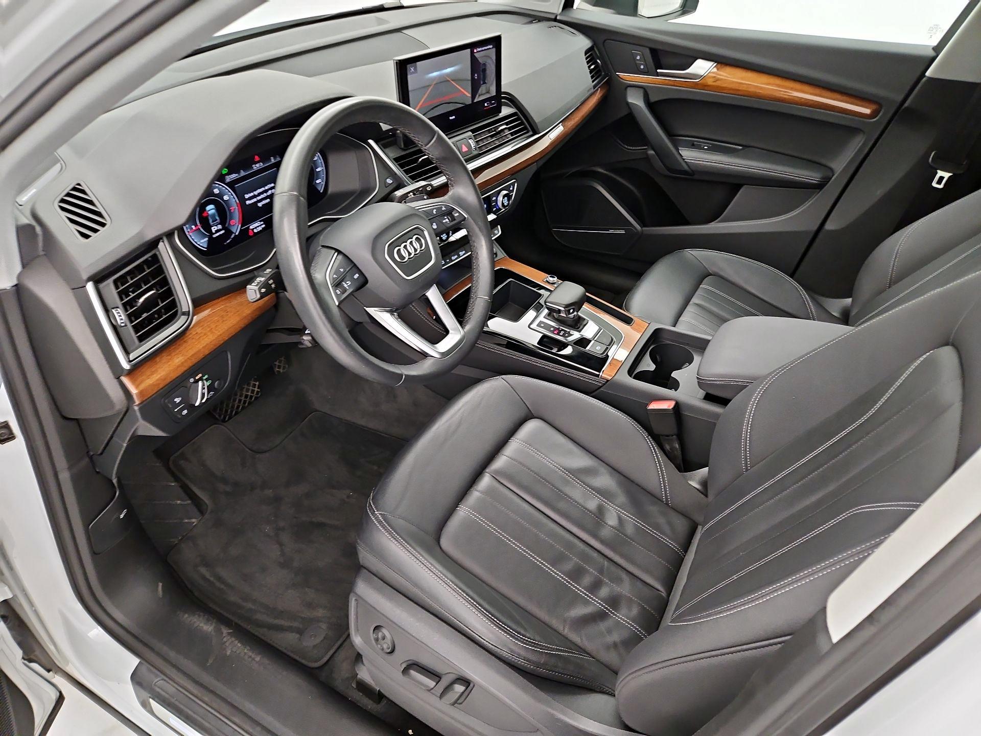 Thumbnail: 2023 Audi Q5 - 11