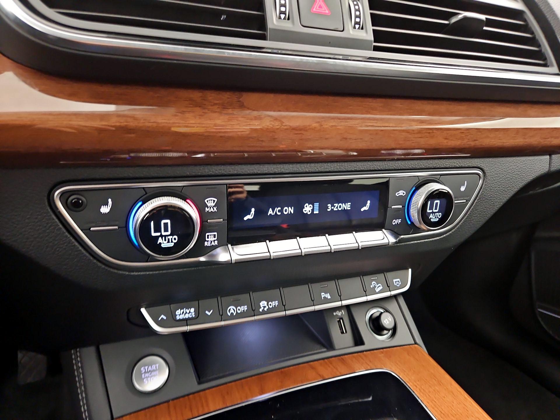 Thumbnail: 2023 Audi Q5 - 16