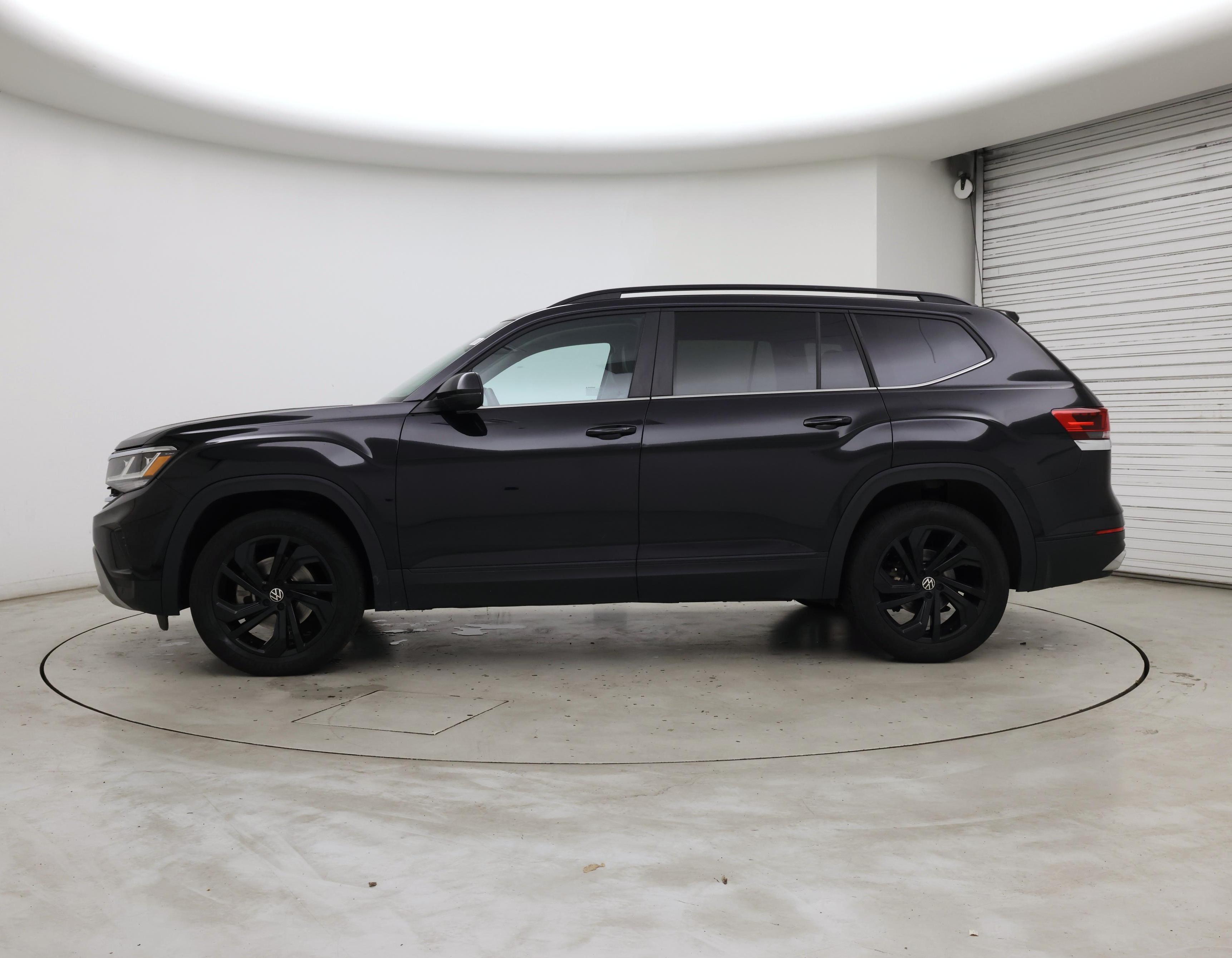 Thumbnail: 2023 Volkswagen Atlas - 3