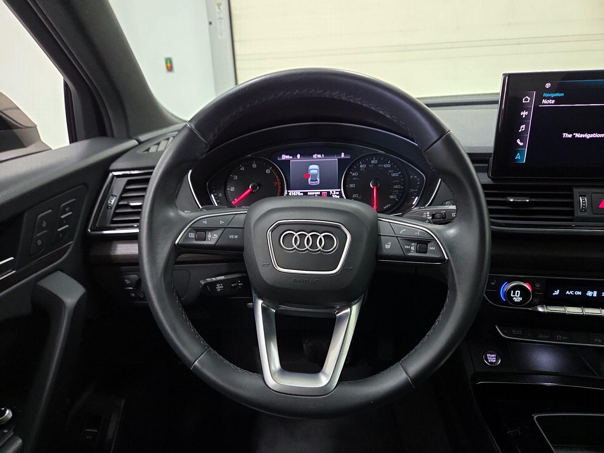 Thumbnail: 2023 Audi Q5 - 10