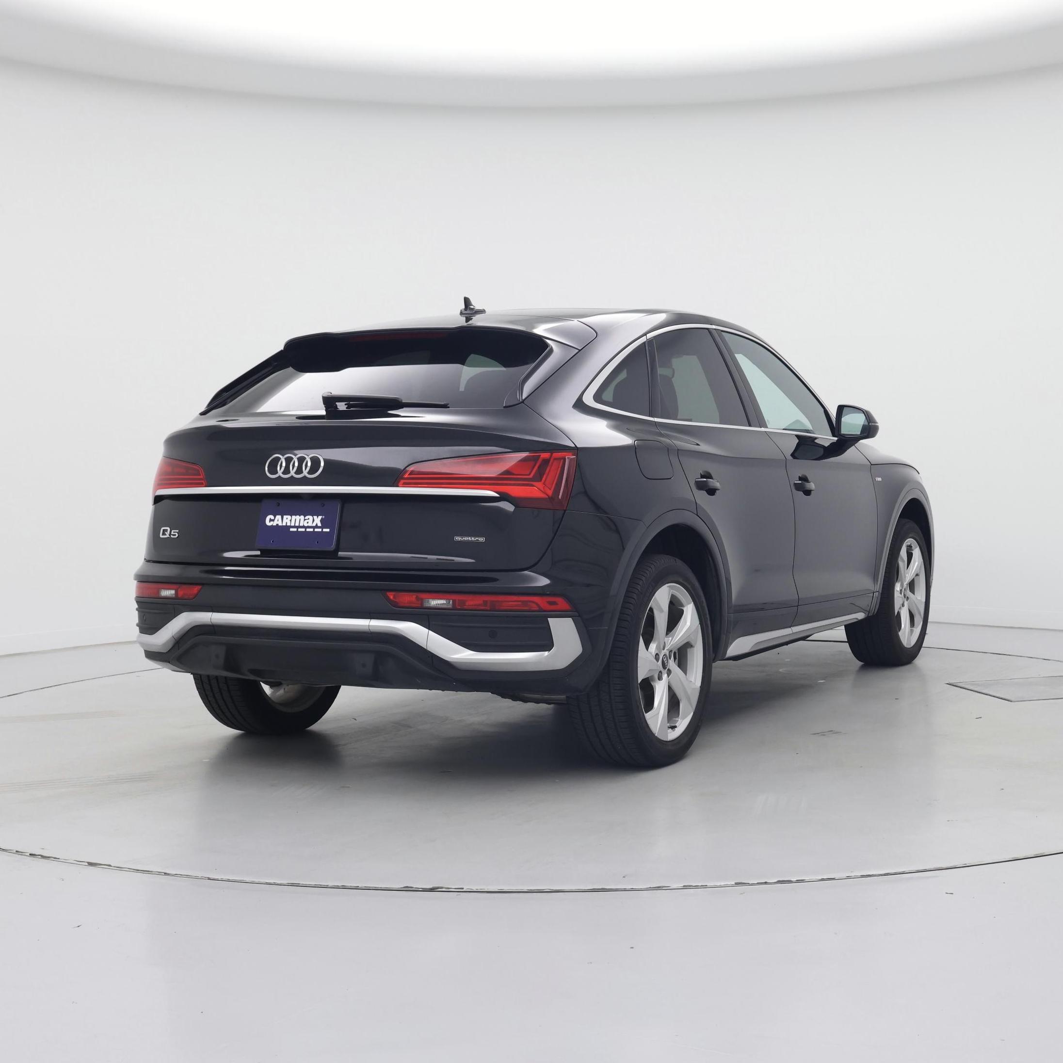 Thumbnail: 2023 Audi Q5 - 8