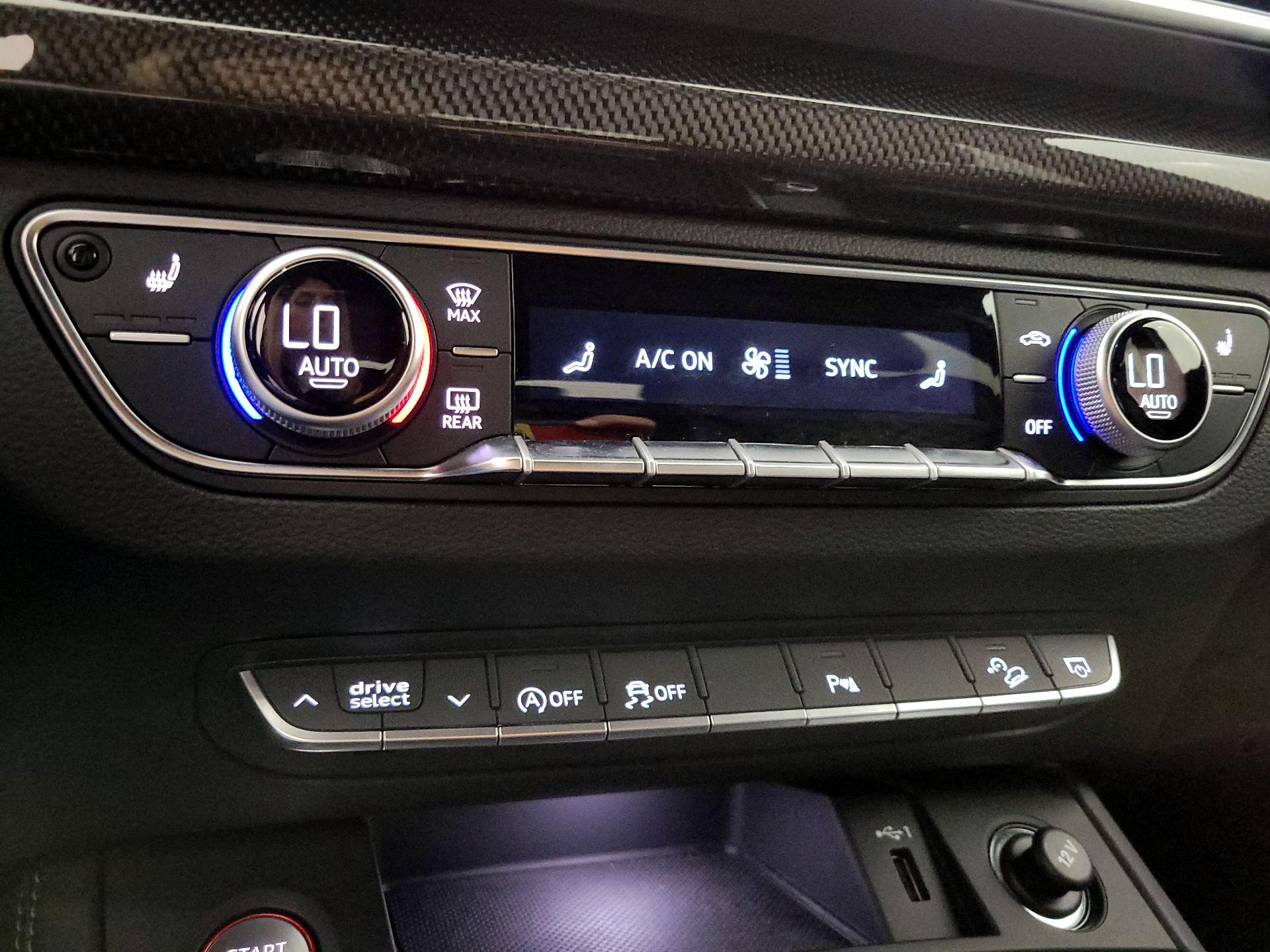 Thumbnail: 2023 Audi SQ5 - 16