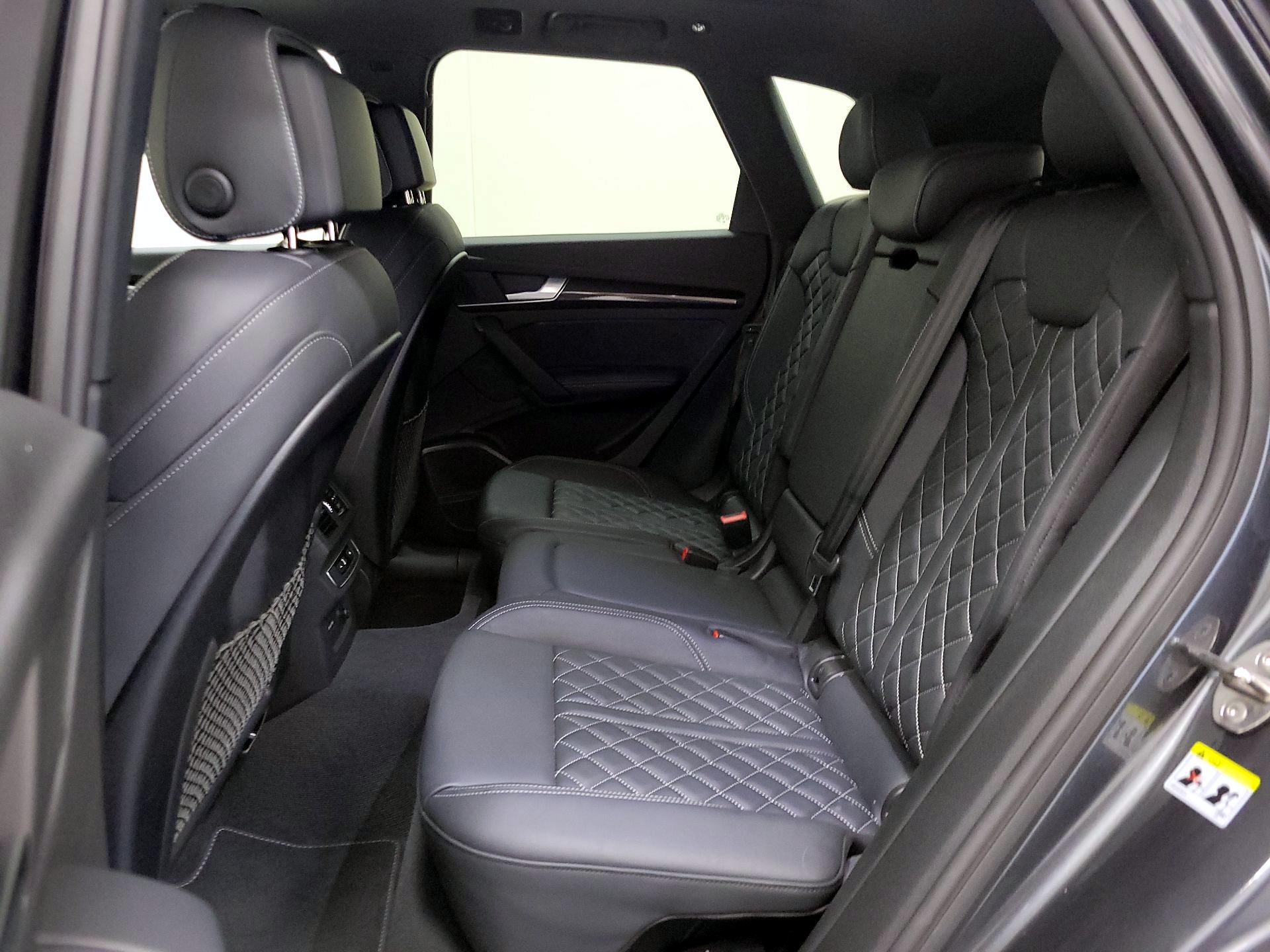 Thumbnail: 2023 Audi SQ5 - 19