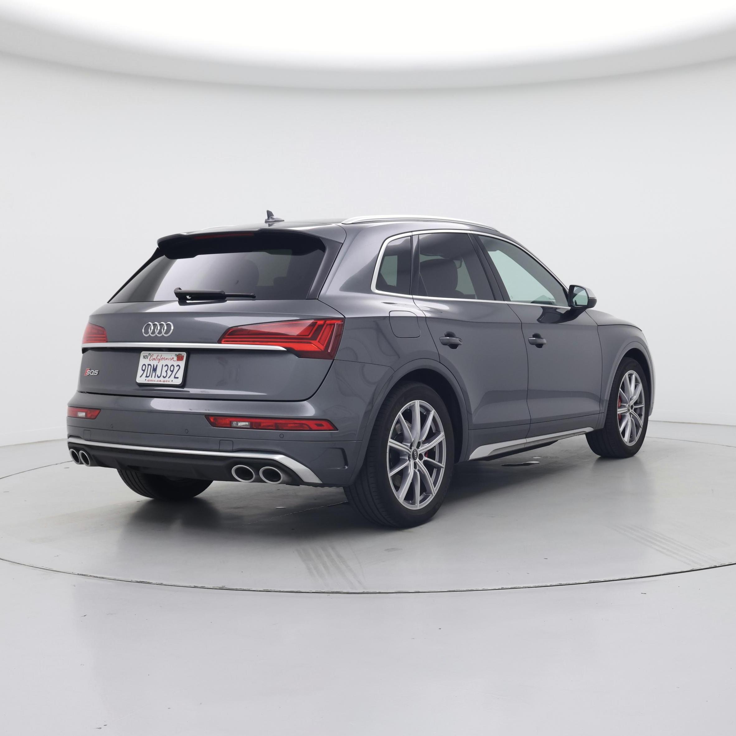Thumbnail: 2023 Audi SQ5 - 8