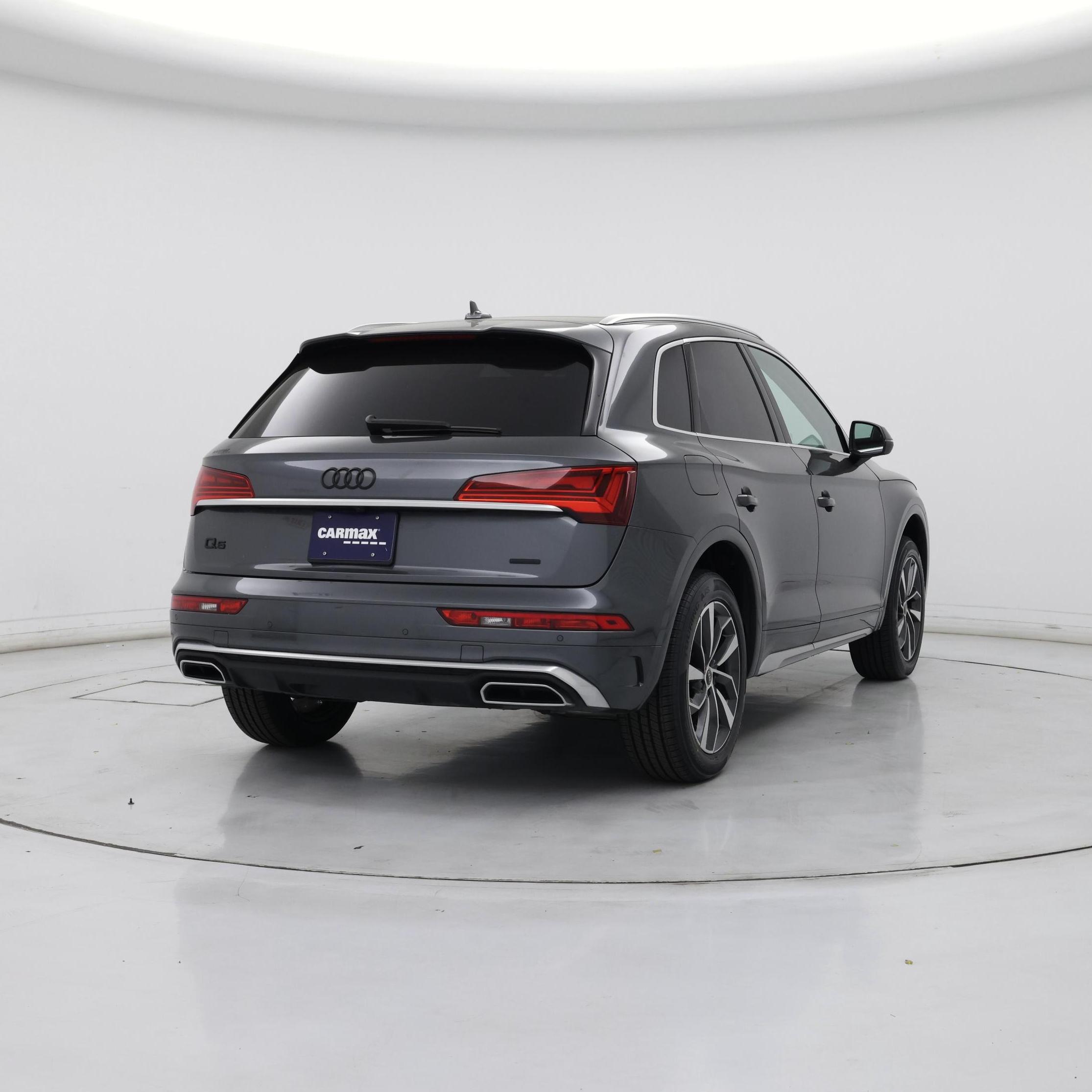 Thumbnail: 2023 Audi Q5 - 8