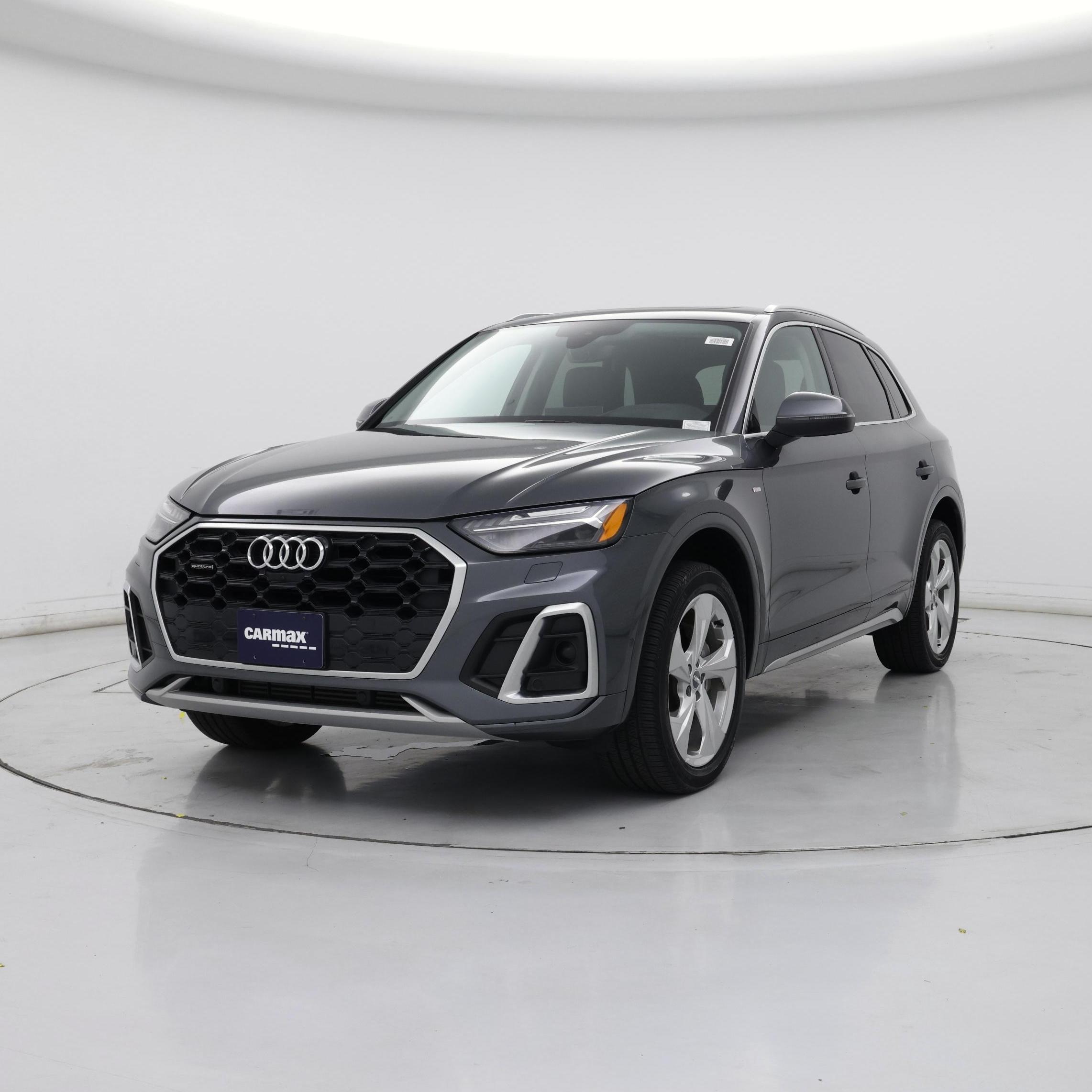 Thumbnail: 2023 Audi Q5 - 4