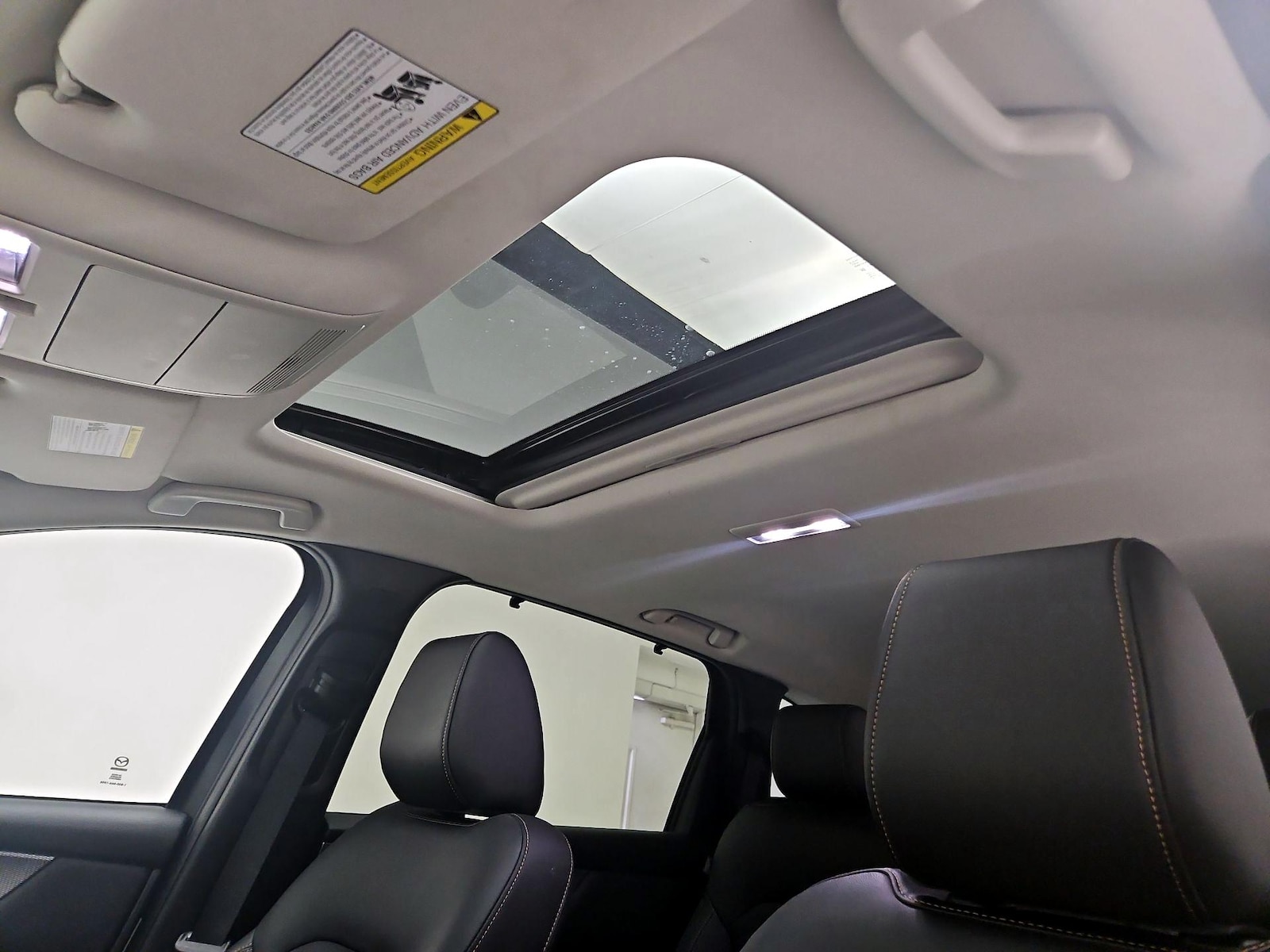 Sunroof(s) & Overhead Airbags