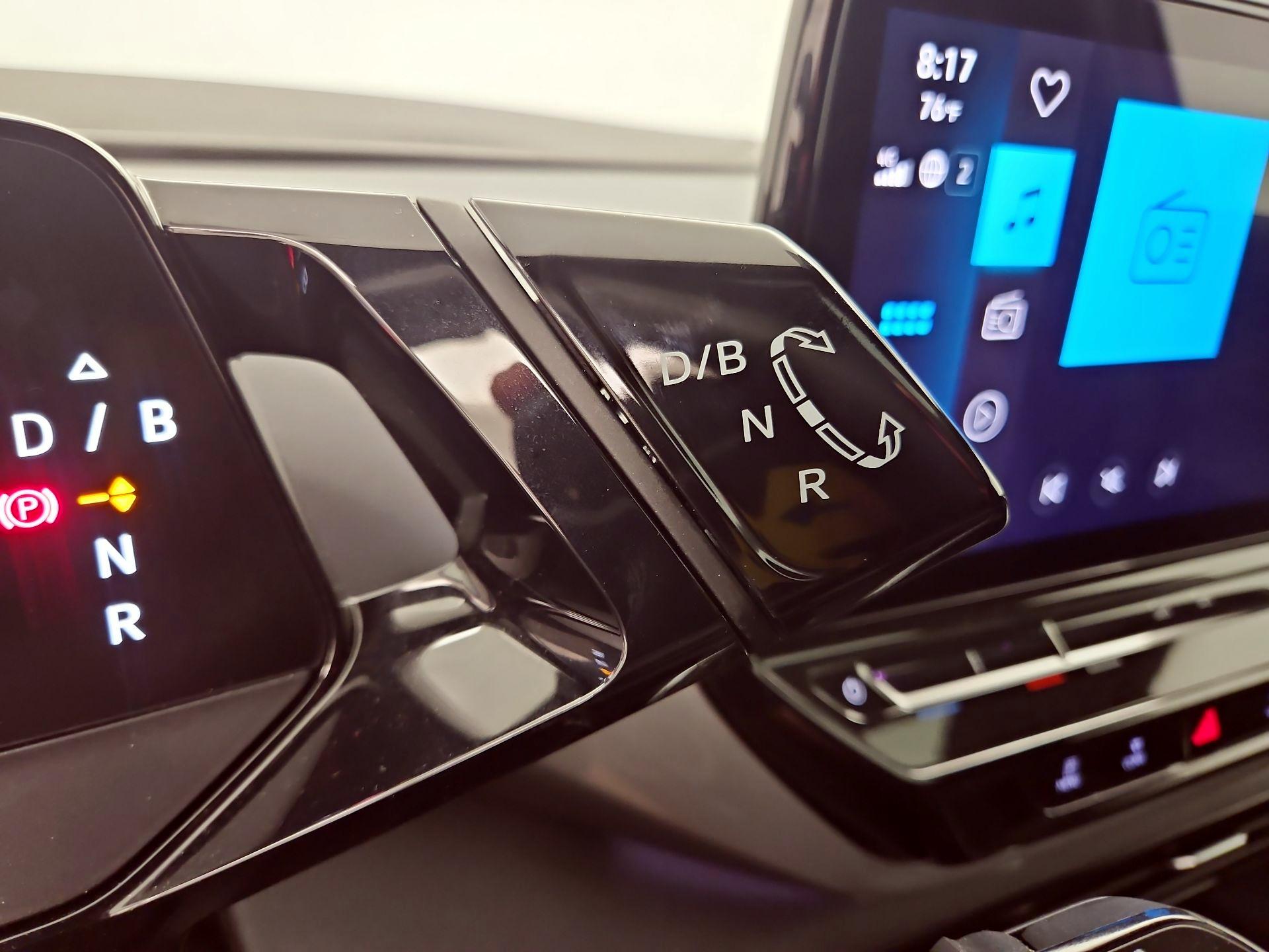 Thumbnail: 2023 Volkswagen ID.4 - 17
