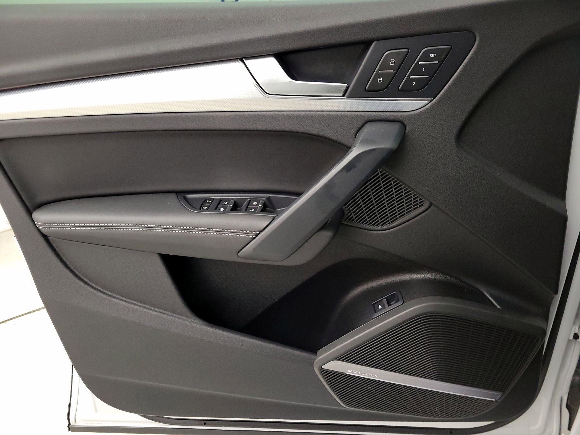 Thumbnail: 2024 Audi Q5 - 12