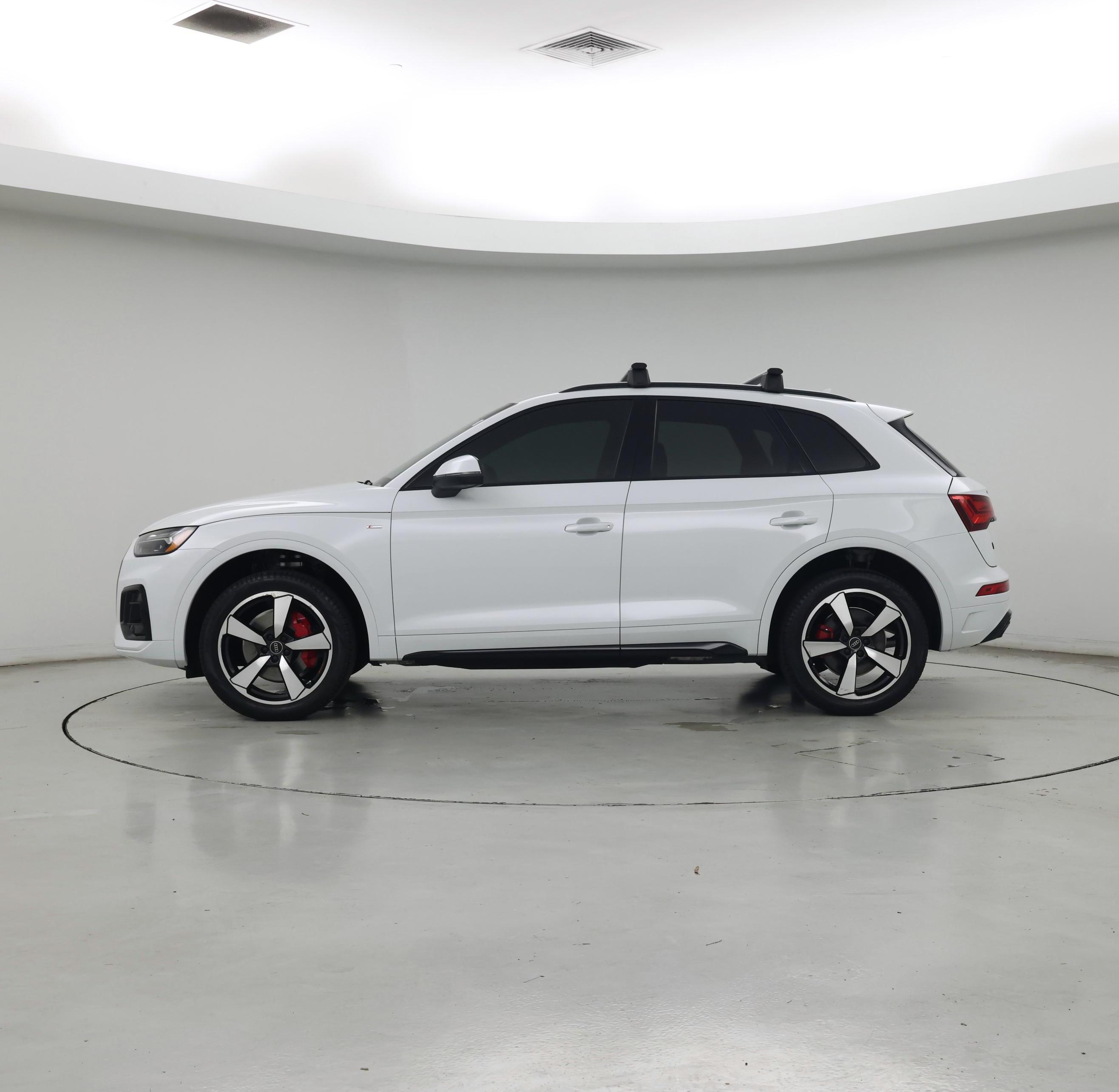 Thumbnail: 2024 Audi Q5 - 3