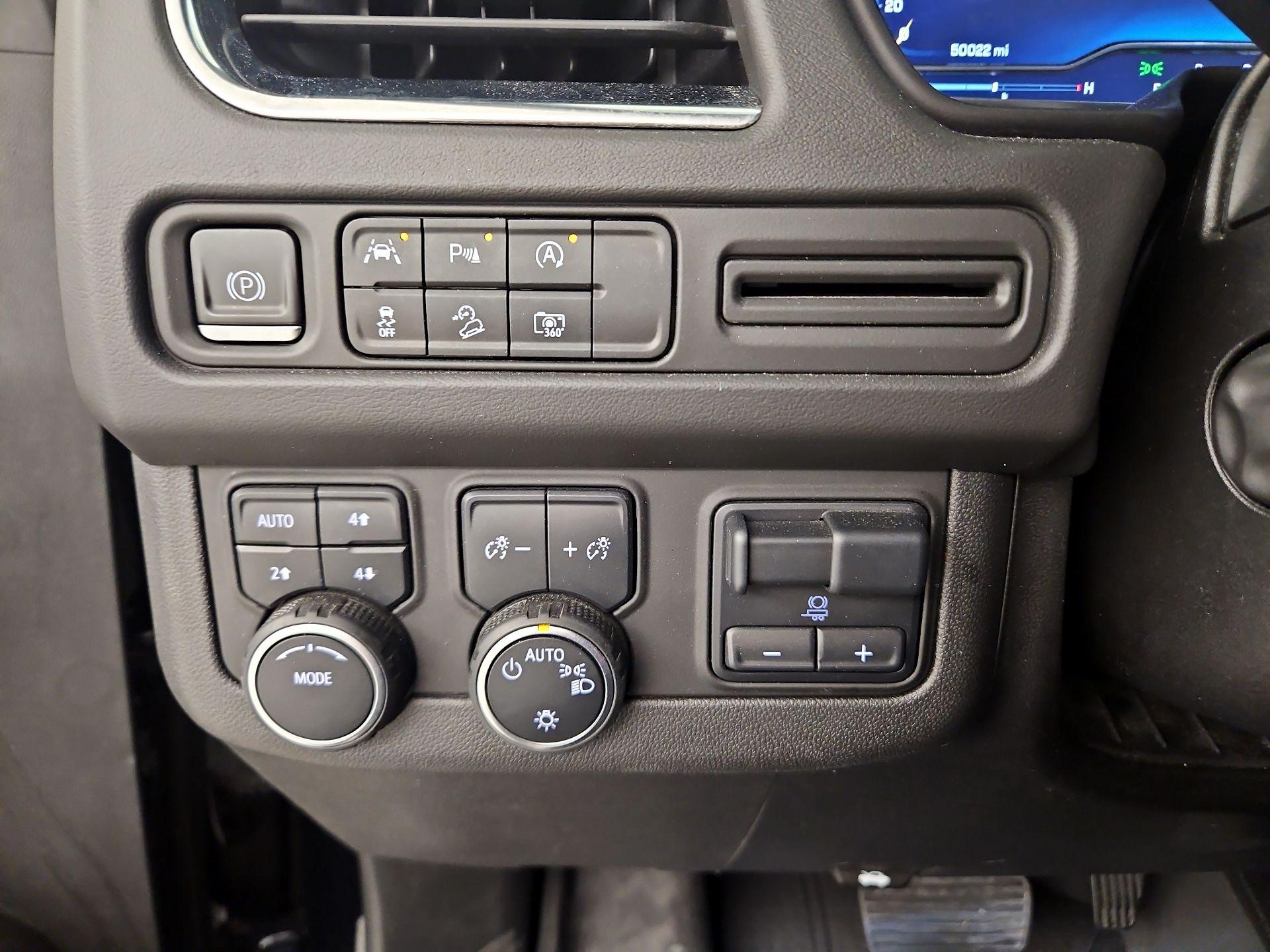 Thumbnail: 2023 Chevrolet Suburban - 13
