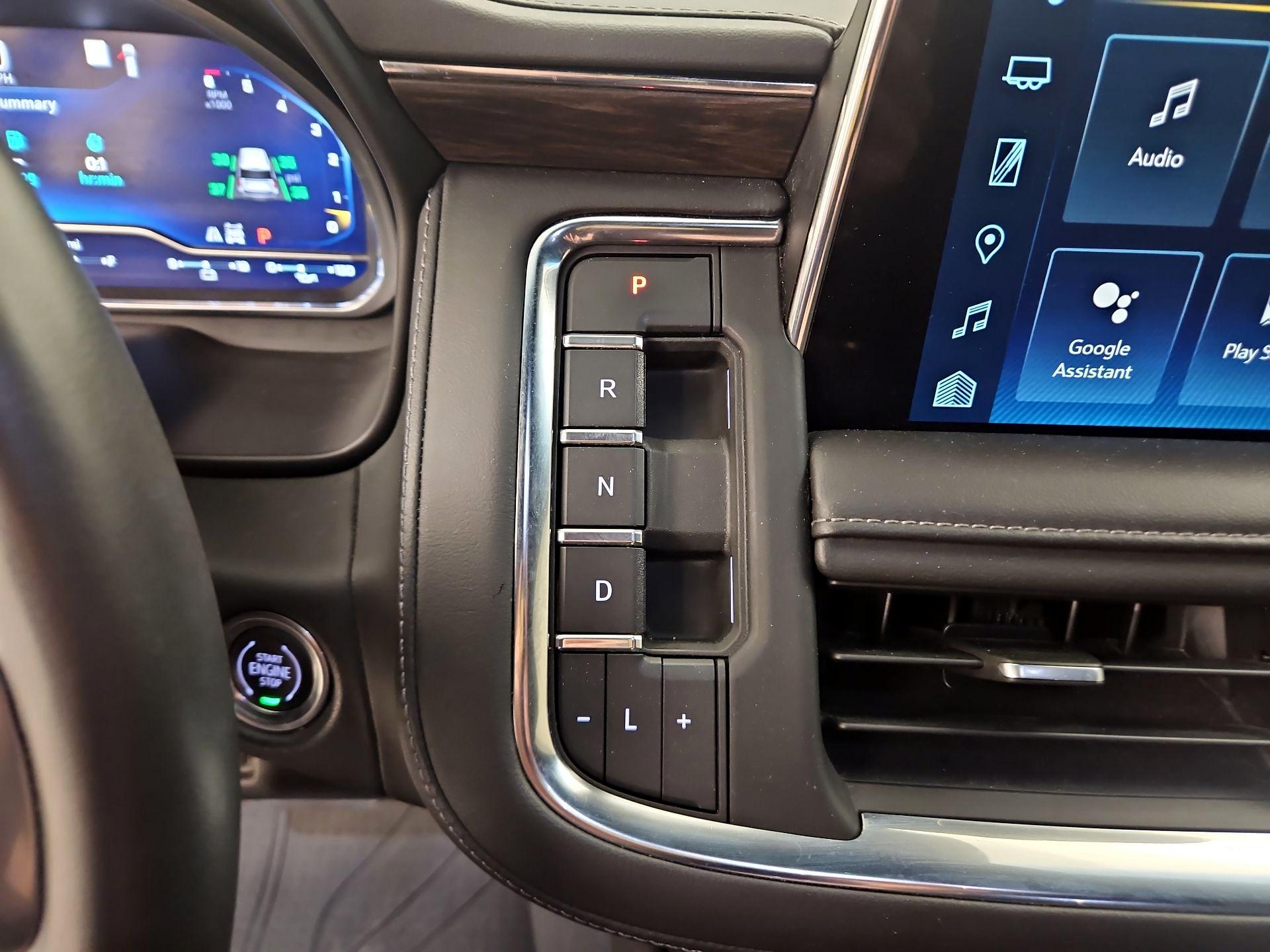 Thumbnail: 2023 Chevrolet Suburban - 17