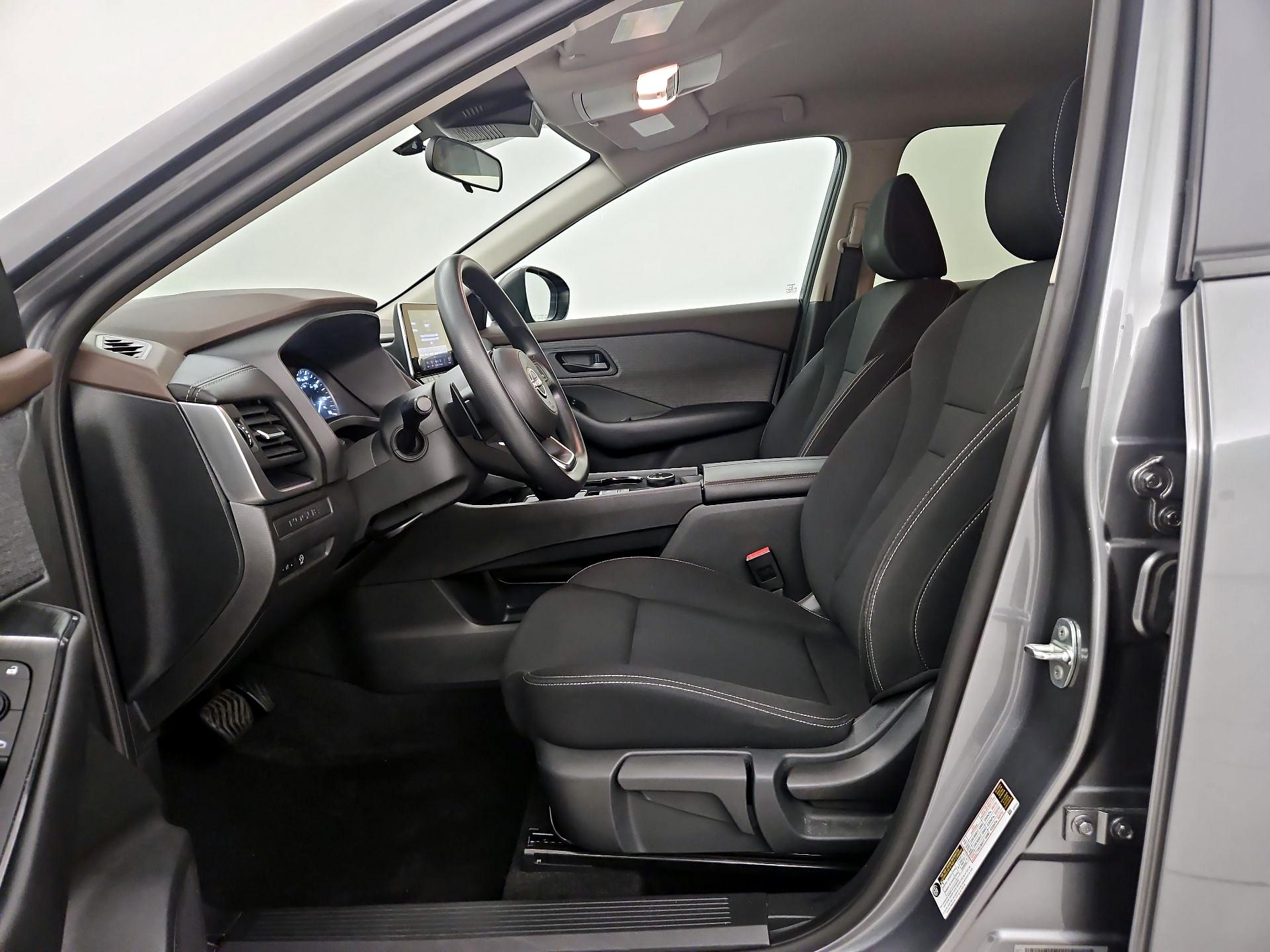 Thumbnail: 2023 Nissan Rogue - 11
