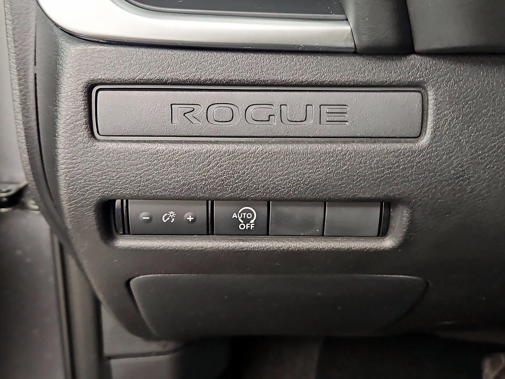 Thumbnail: 2023 Nissan Rogue - 13