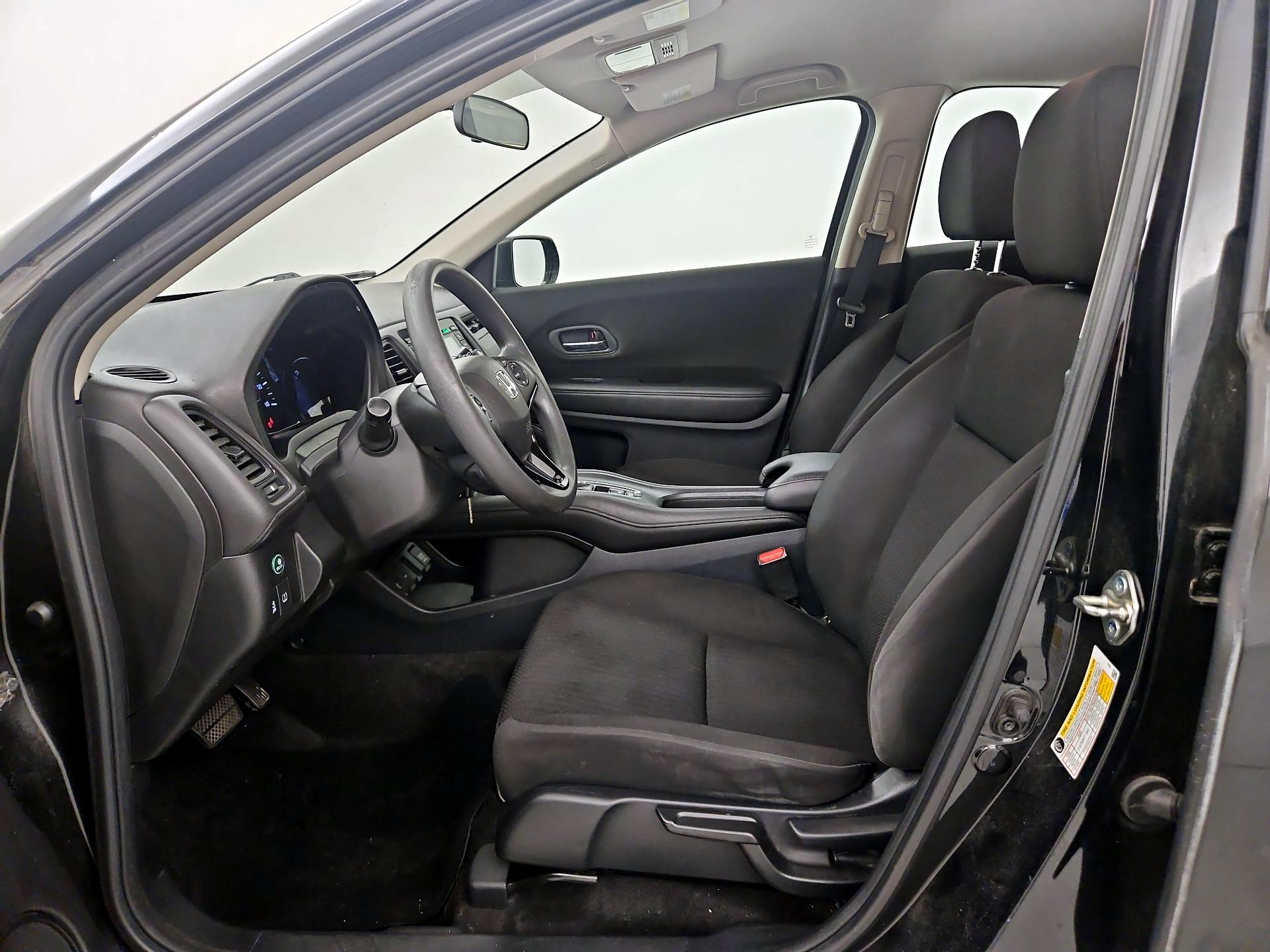Thumbnail: 2018 Honda HR-V - 11