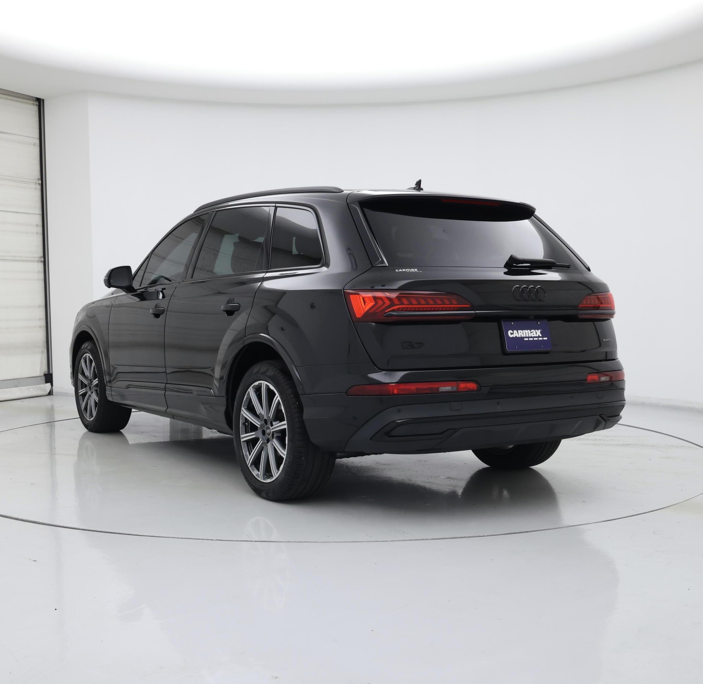 Thumbnail: 2023 Audi Q7 - 2