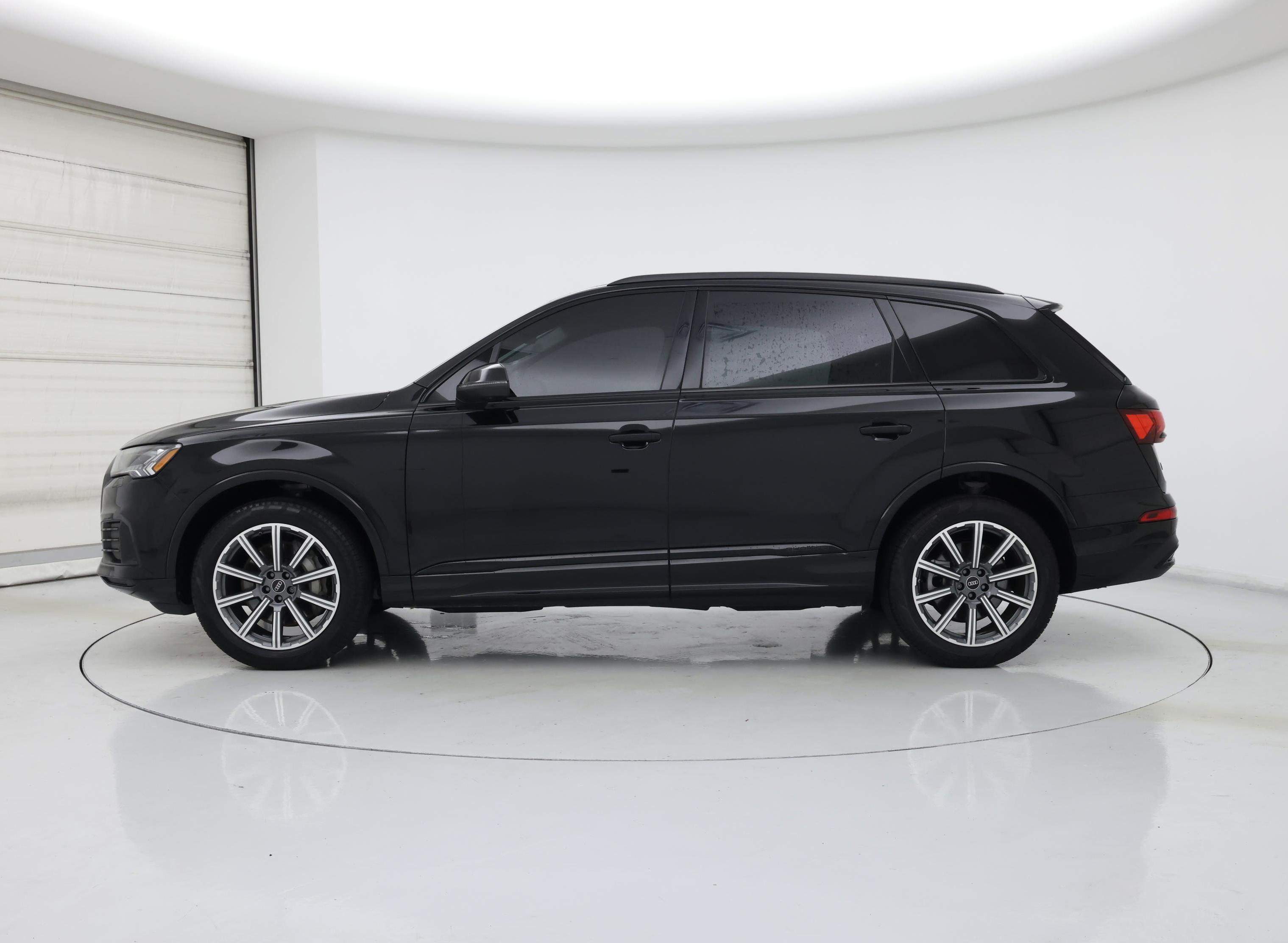 Thumbnail: 2023 Audi Q7 - 3