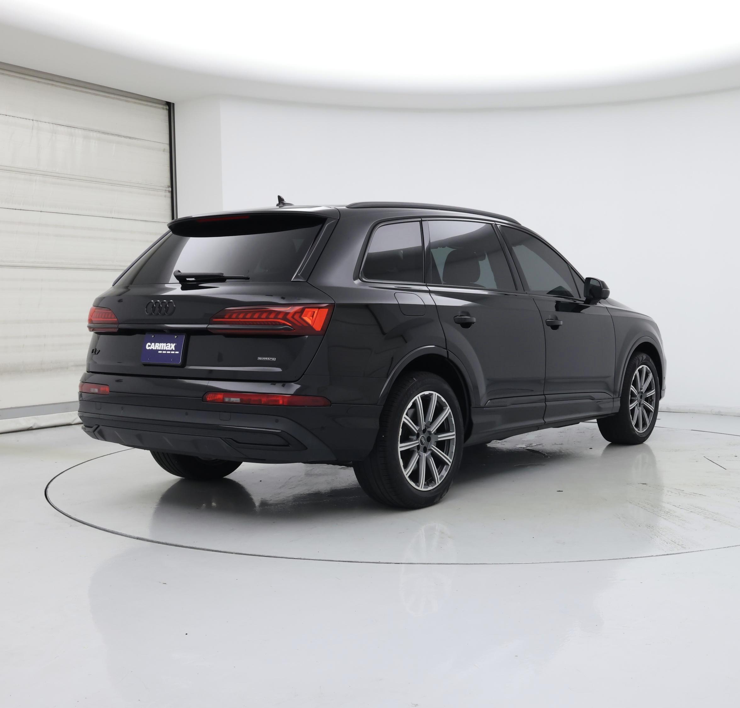 Thumbnail: 2023 Audi Q7 - 8