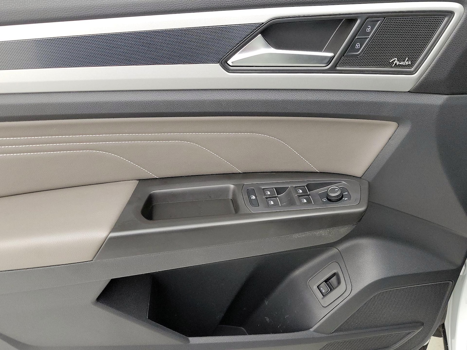 2023 Volkswagen Atlas Cross Sport SEL Premium R-Line - Photo 13