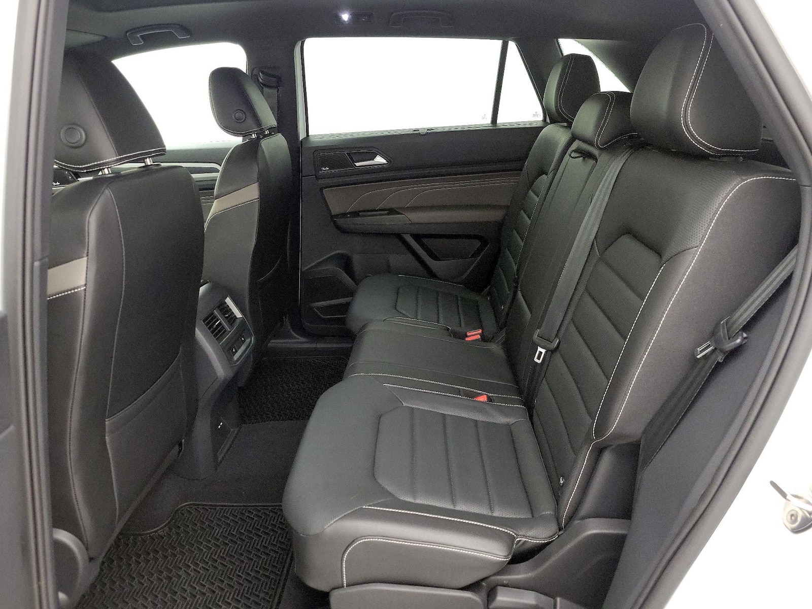 2023 Volkswagen Atlas Cross Sport SEL Premium R-Line - Photo 21