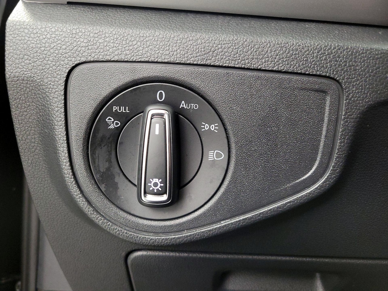 2023 Volkswagen Atlas SE w/Tech - Photo 14