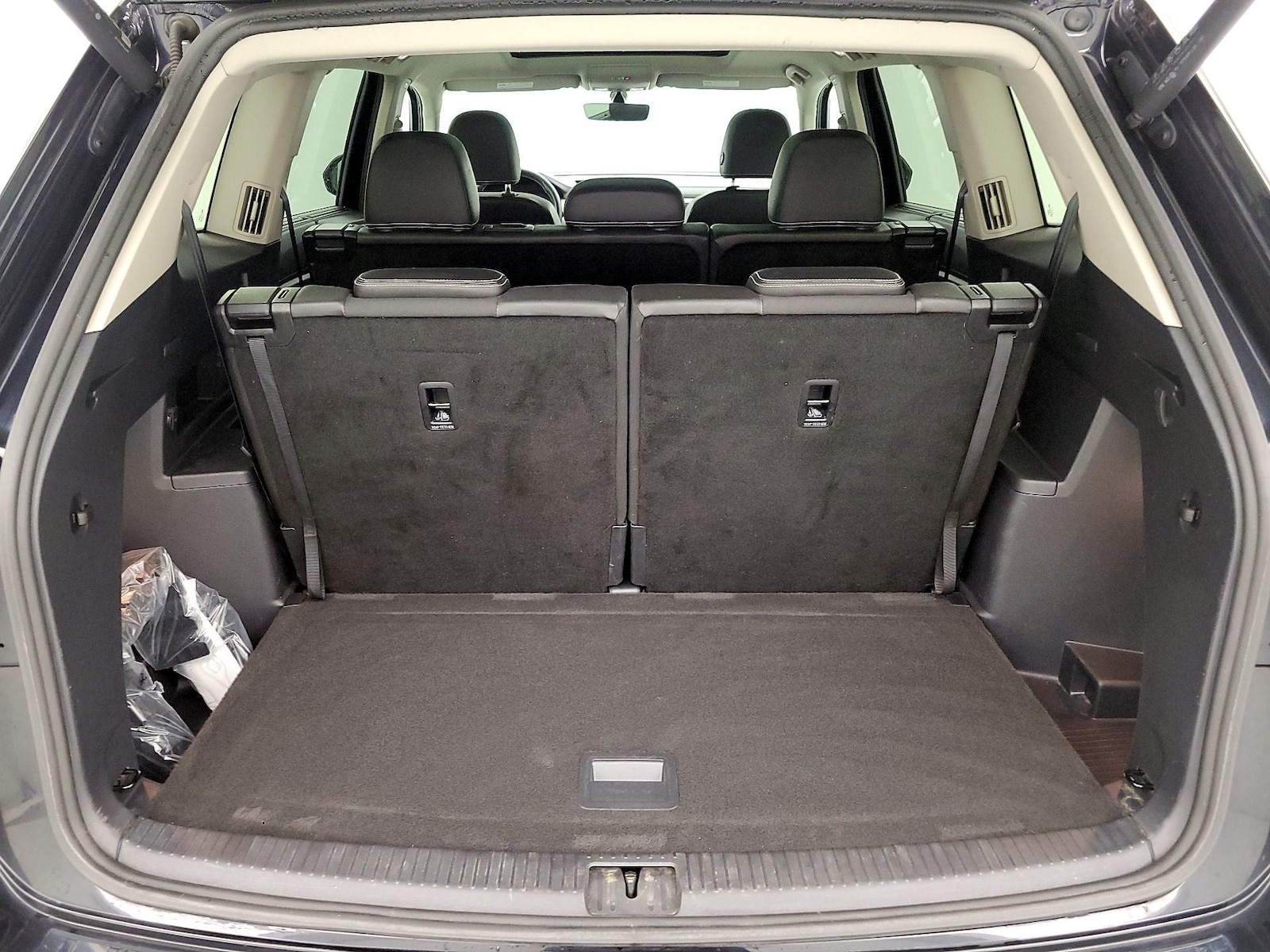 2023 Volkswagen Atlas SE w/Tech - Photo 23