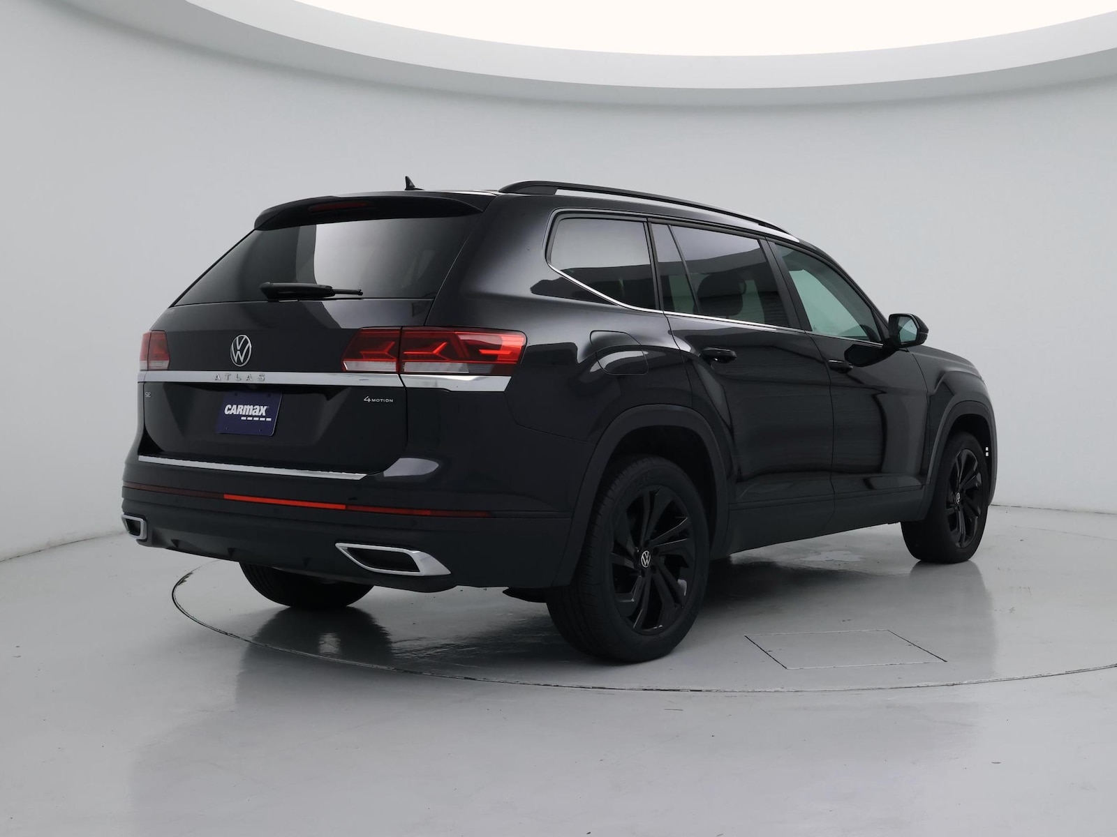 2023 Volkswagen Atlas SE w/Tech - Photo 9
