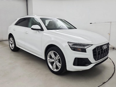 2023 Audi Q8 Premium Plus