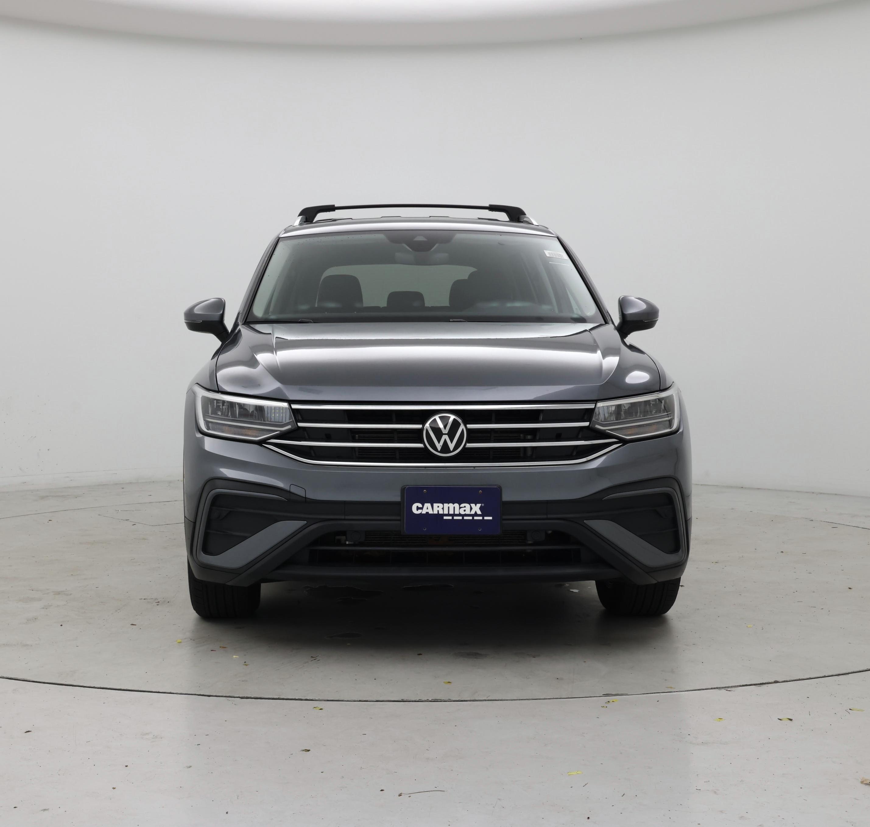 Thumbnail: 2023 Volkswagen Tiguan - 5