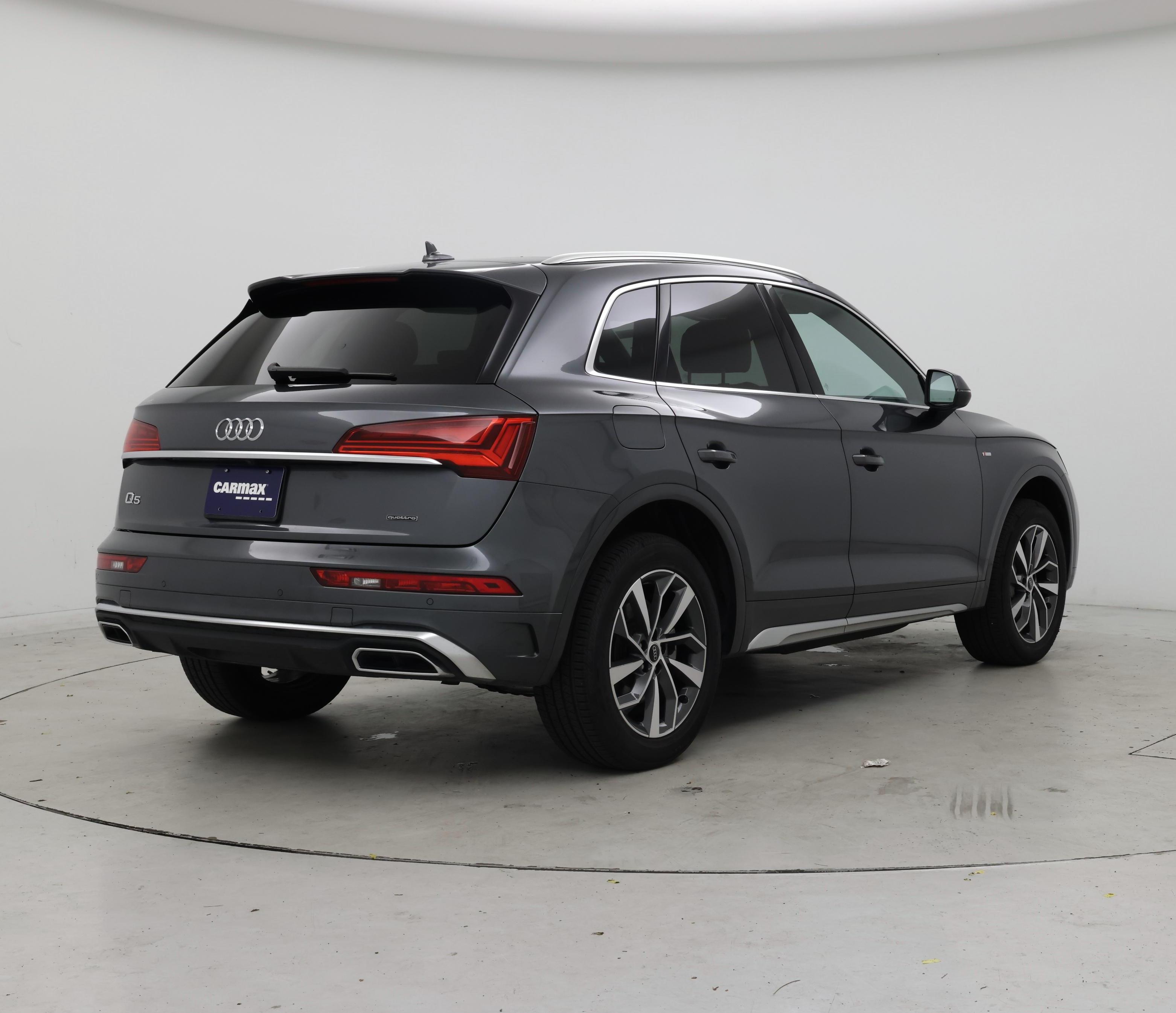 Thumbnail: 2024 Audi Q5 - 8